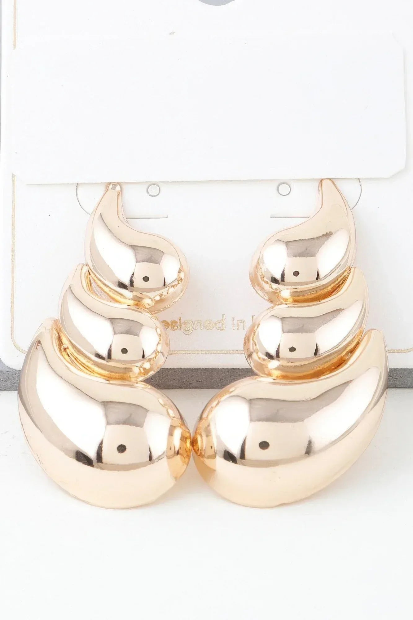 Shiny Curved Teardrop Earrings | Mixtshop LLC Main image