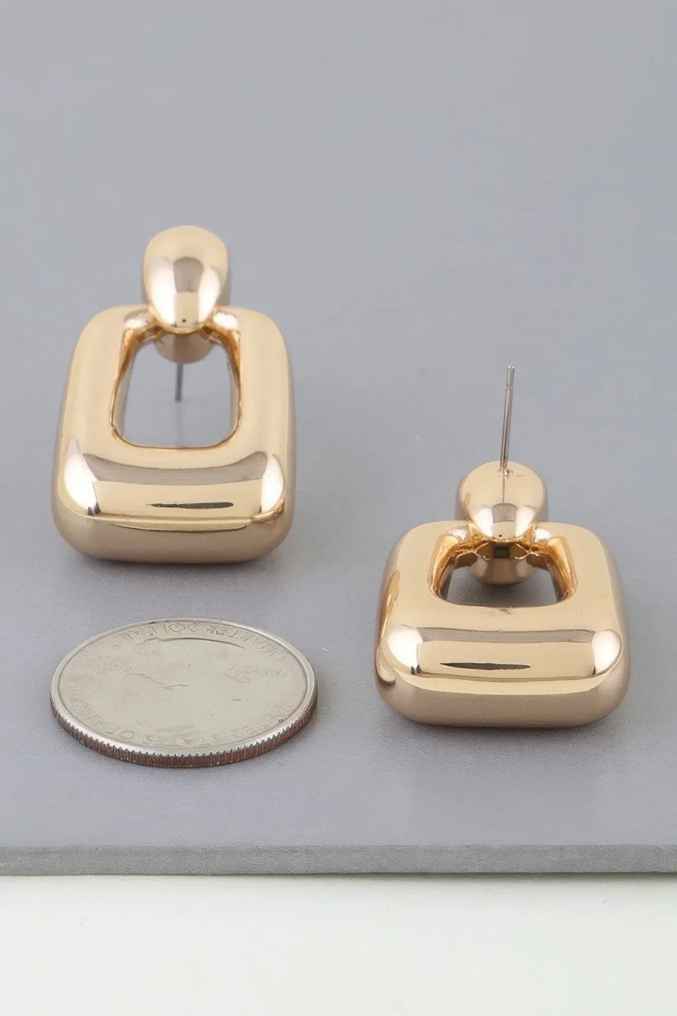 Shiny Modern Frame Drop Earrings Secondary image