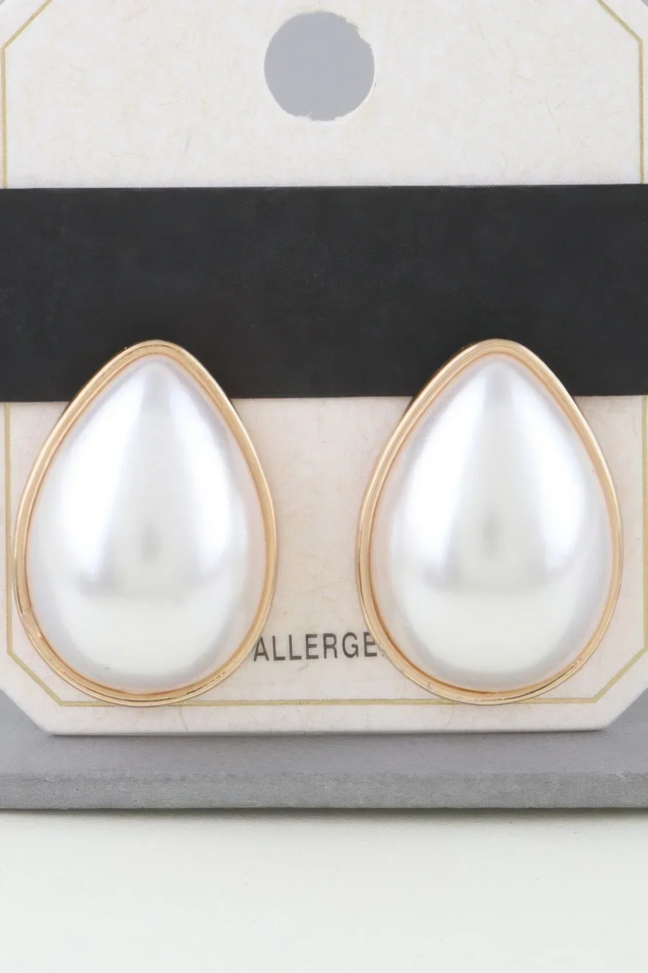 Modest Pearl Teardrop Earrings | Mixtshop LLC Main image