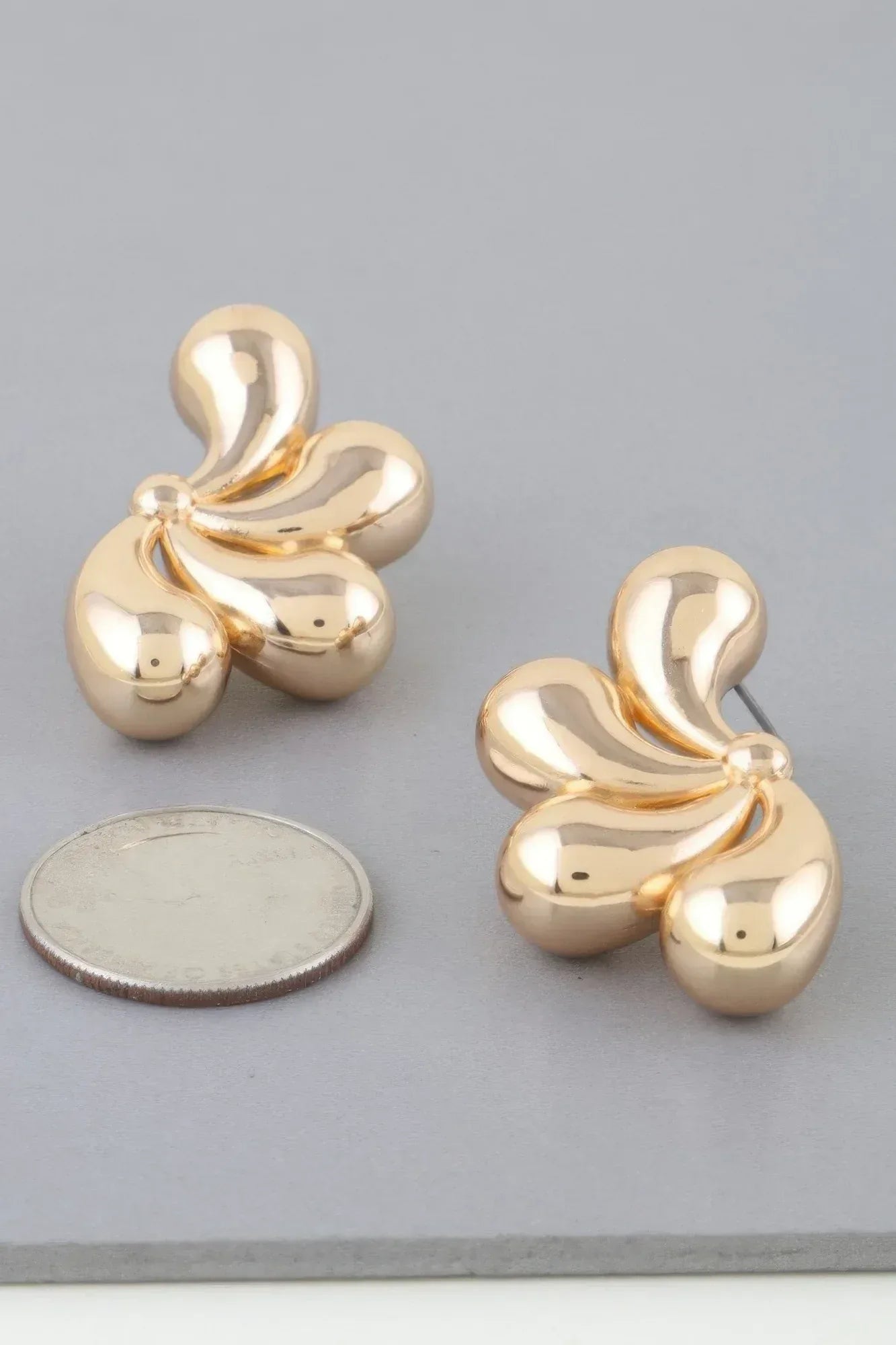 Shiny Flower Halves Earrings Secondary image