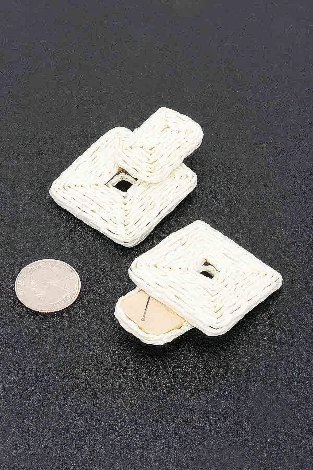 Paper Earring Secondary image