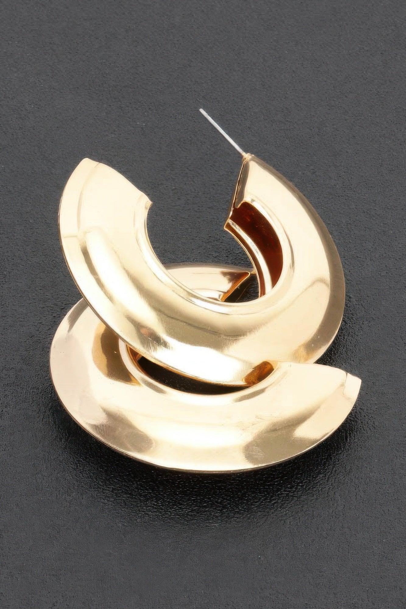 Metal Hoop Earring Secondary image