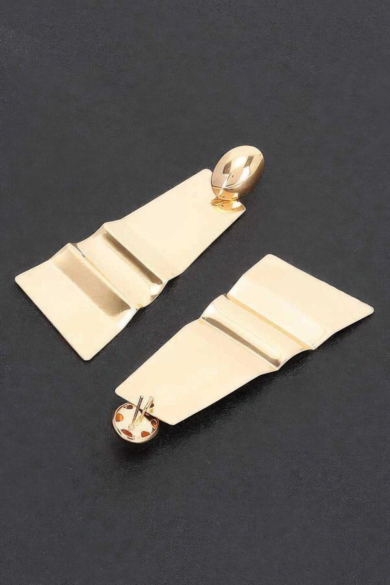 Metal Earring | Mixtshop LLC Main image