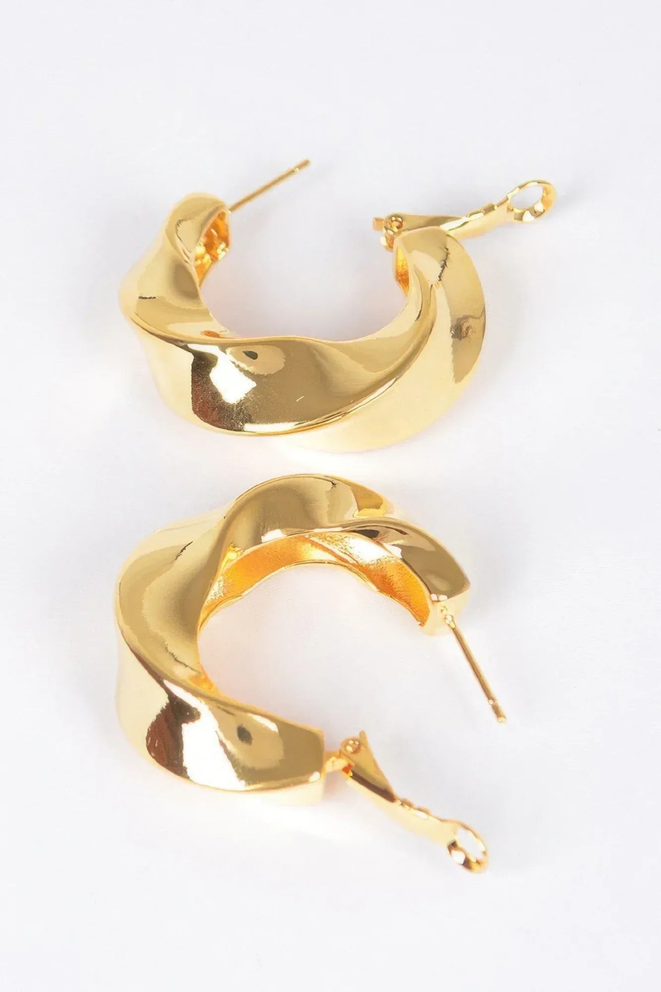 Metal Gold Plated Earring Secondary image