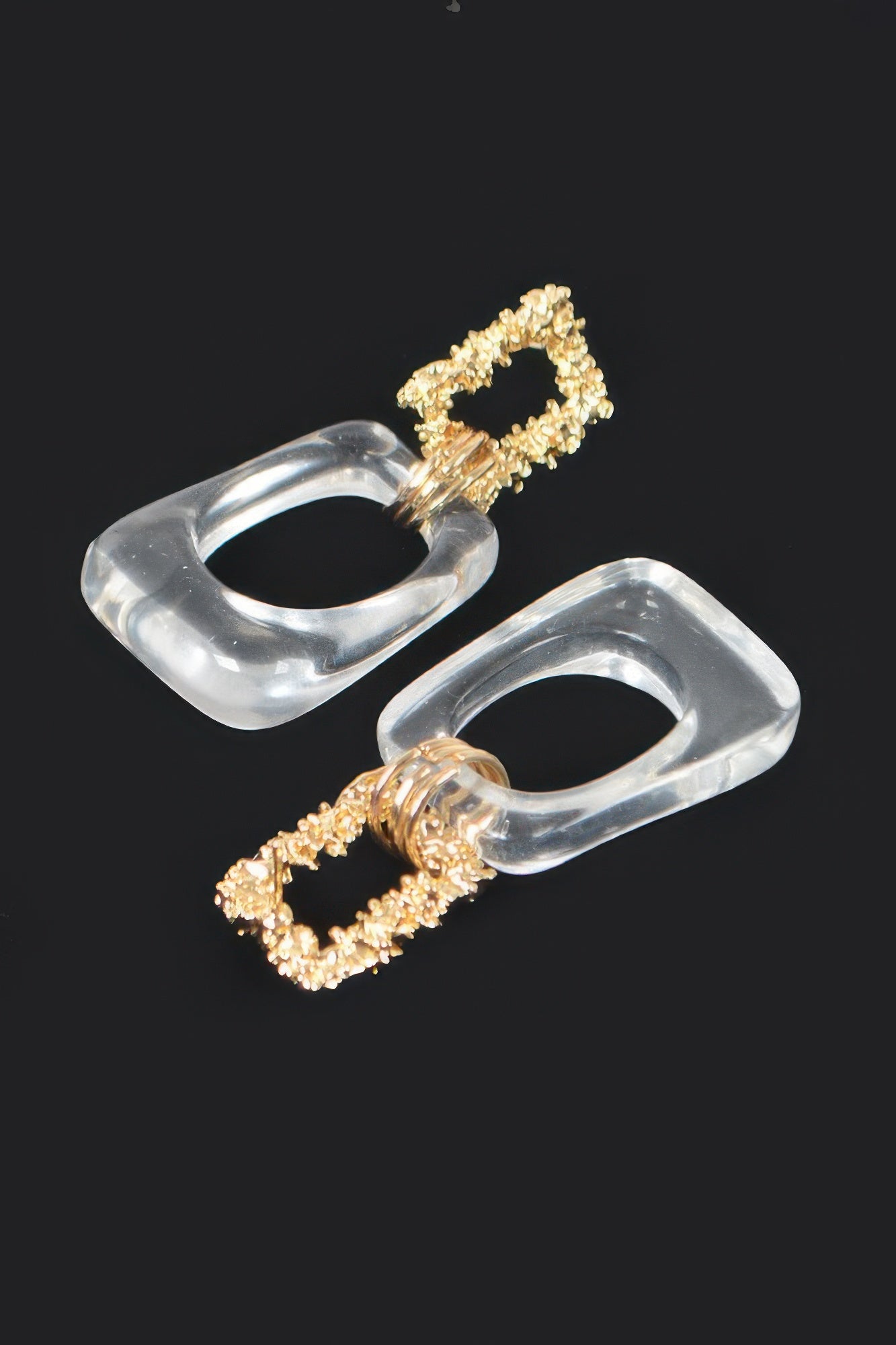 Vintage Metal Clear Earring Secondary image