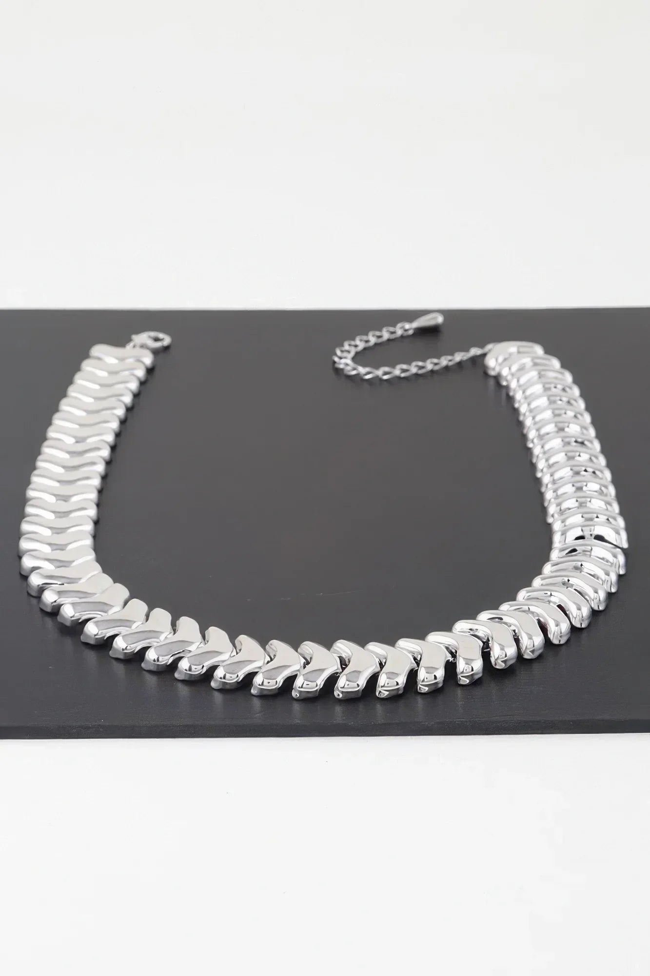 Shiny Arrow Chain Choker Necklace | Mixtshop LLC