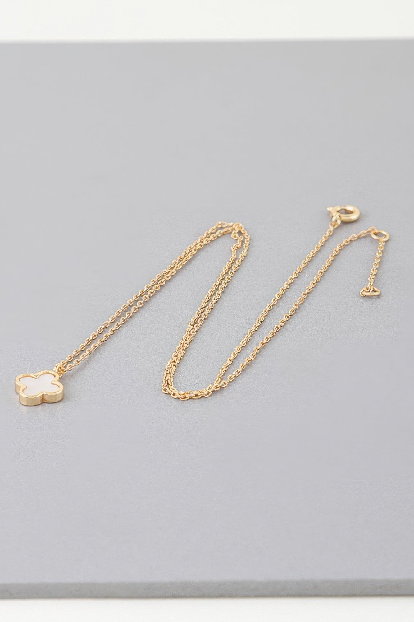 Clover Pendant Necklace | Mixtshop LLC