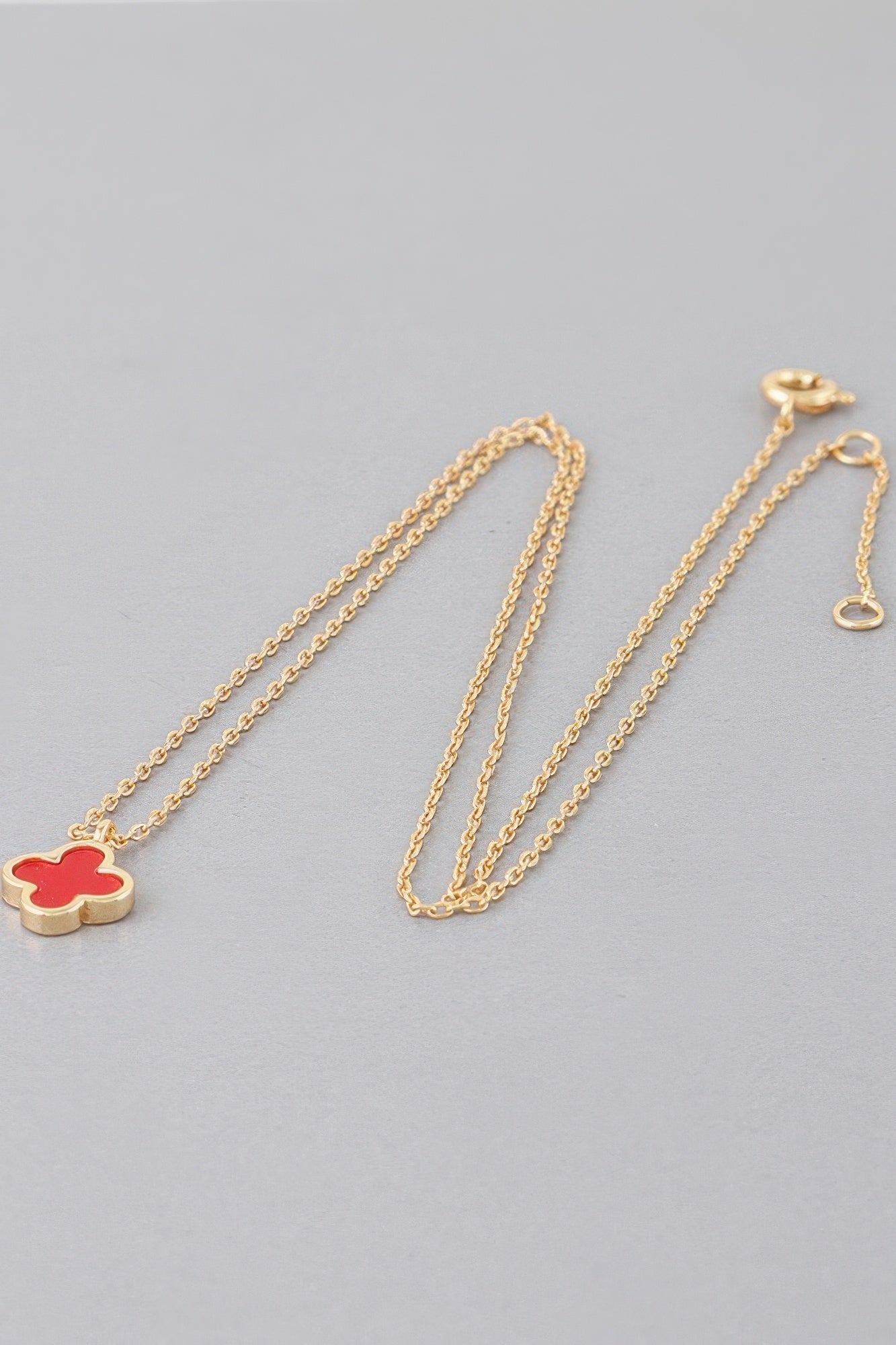 Clover Pendant Necklace | Mixtshop LLC