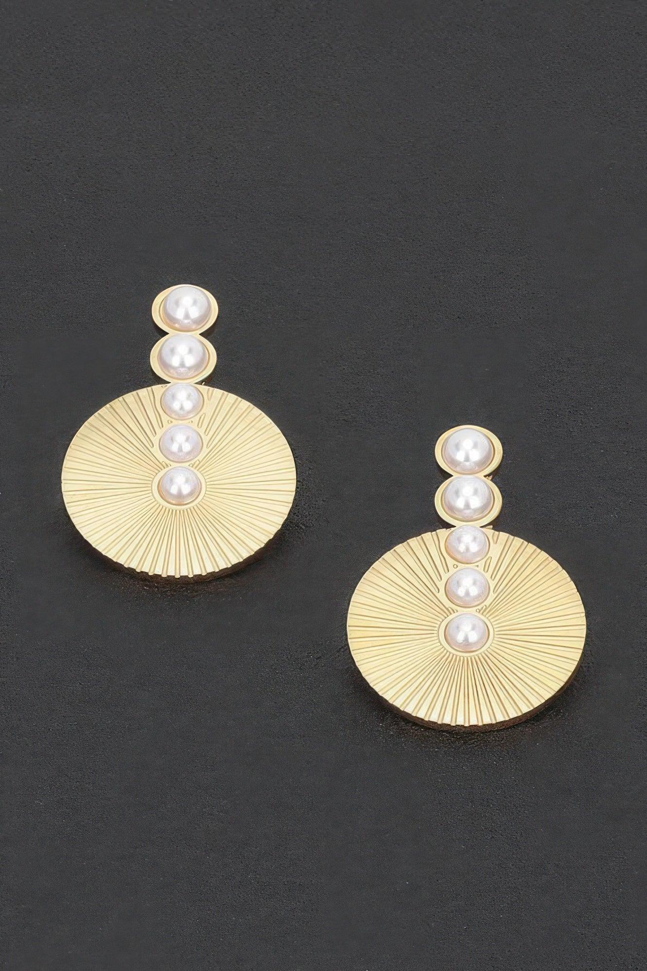 Faux Pearl Vintage Earring | Mixtshop LLC Main image