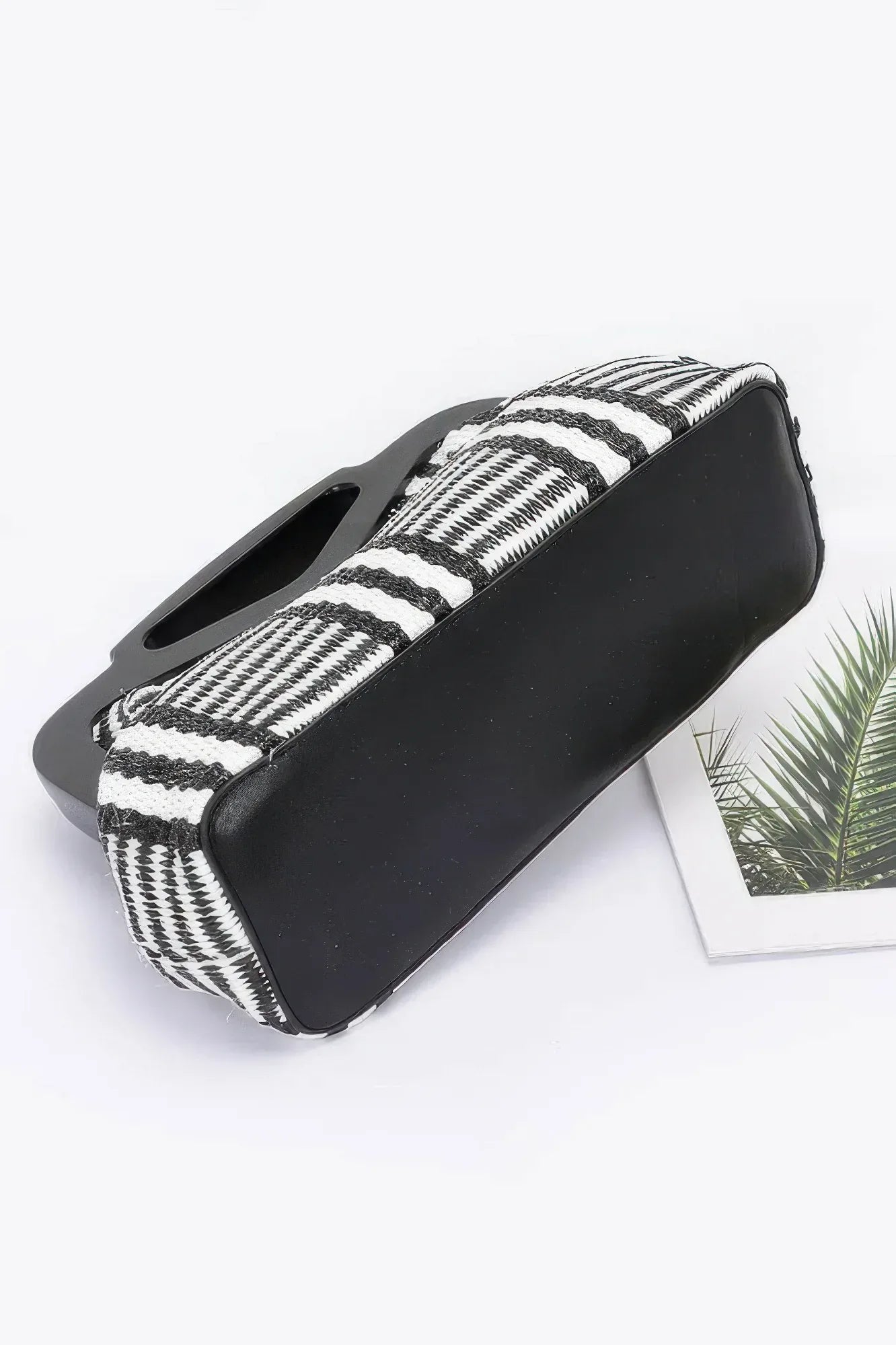 Faux Straw Wood Frame Clutch | Mixtshop LLC