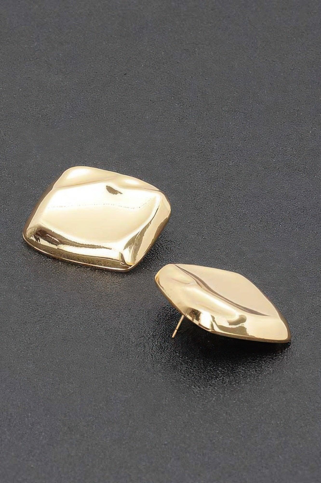 Gold Plated Metal Earring Secondary image
