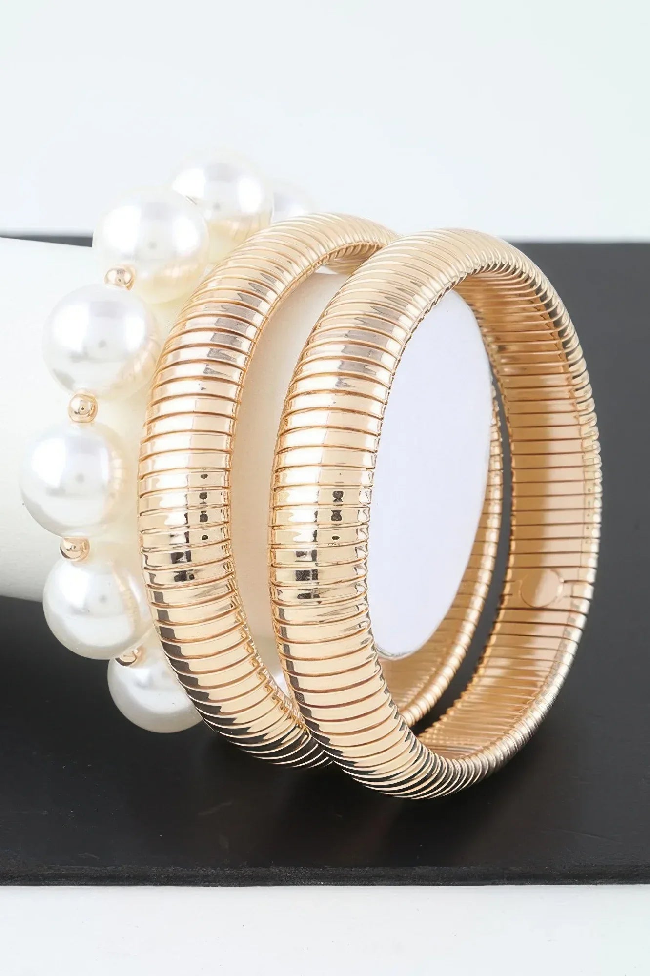 Scale Chain N Pearl Beaded Bracelet | Mixtshop LLC