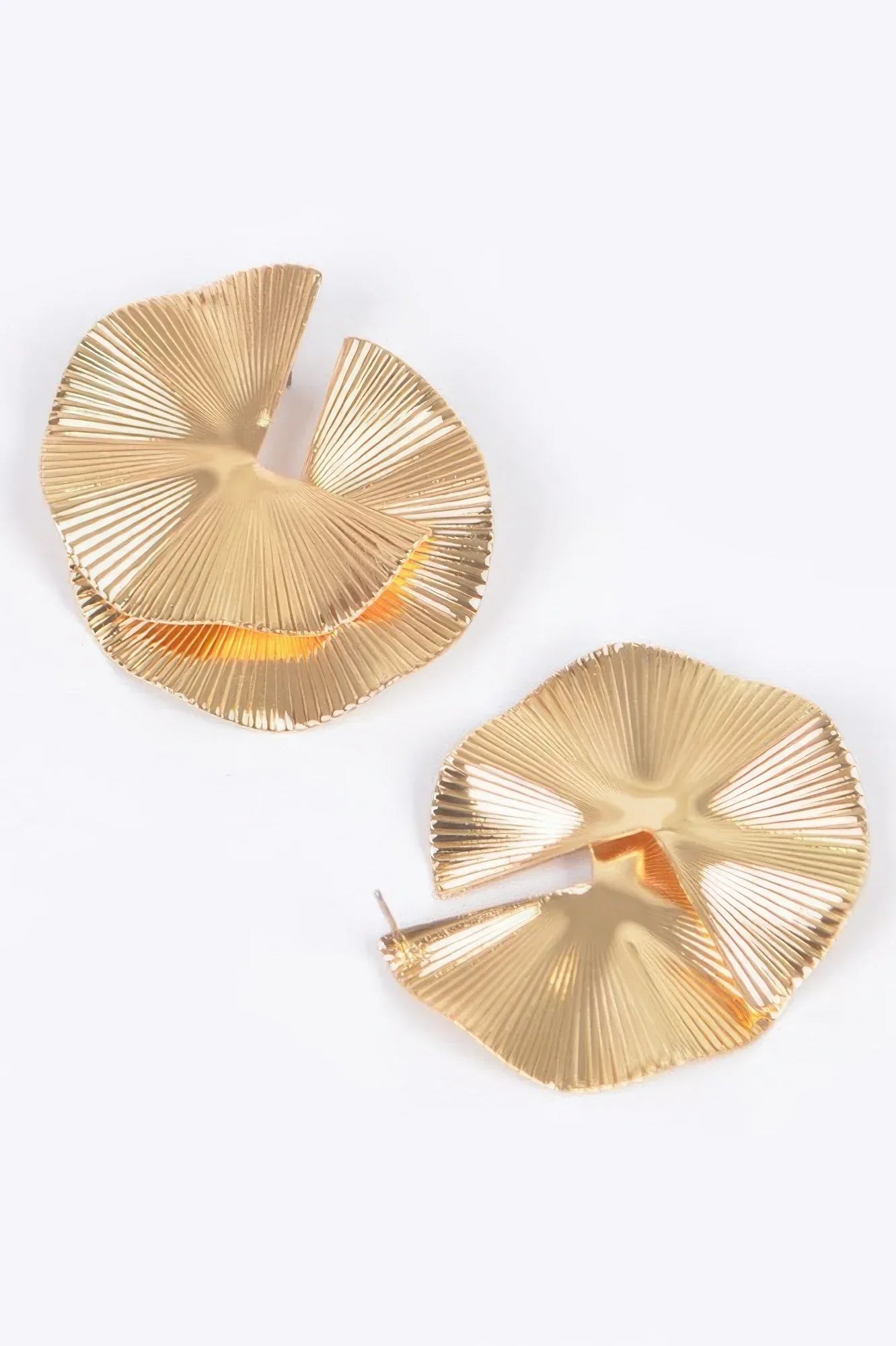 Metal Earring | Mixtshop LLC