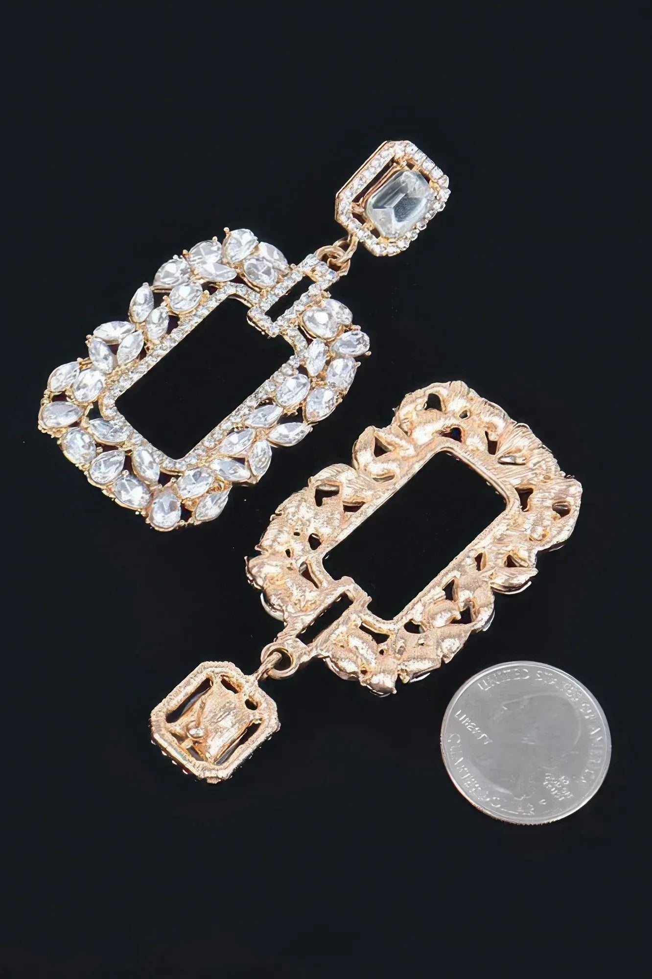 Stone Earring Secondary image