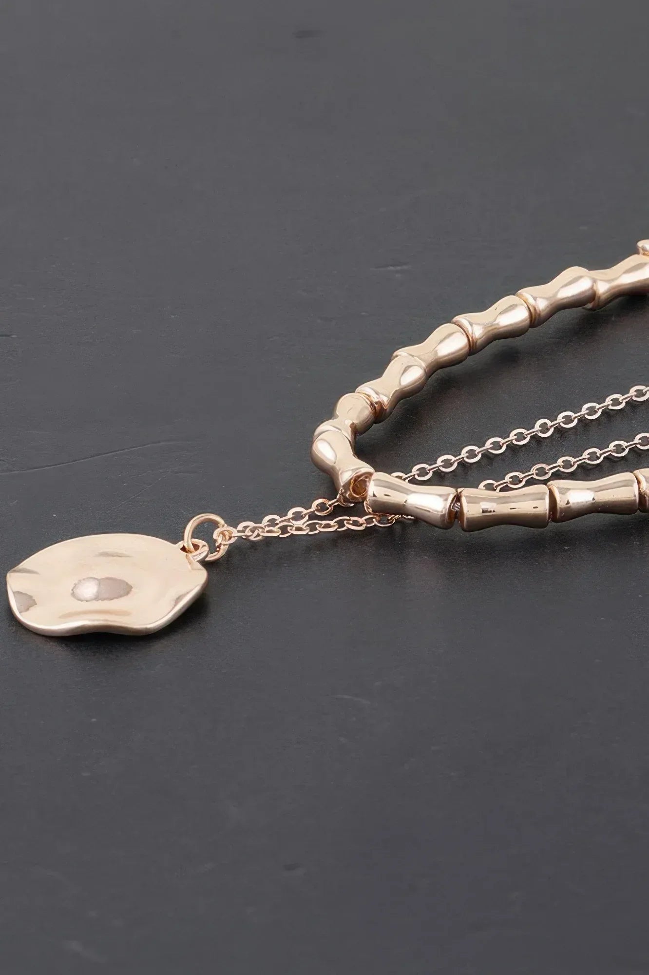 Hammered Plate Chain Necklace Secondary image
