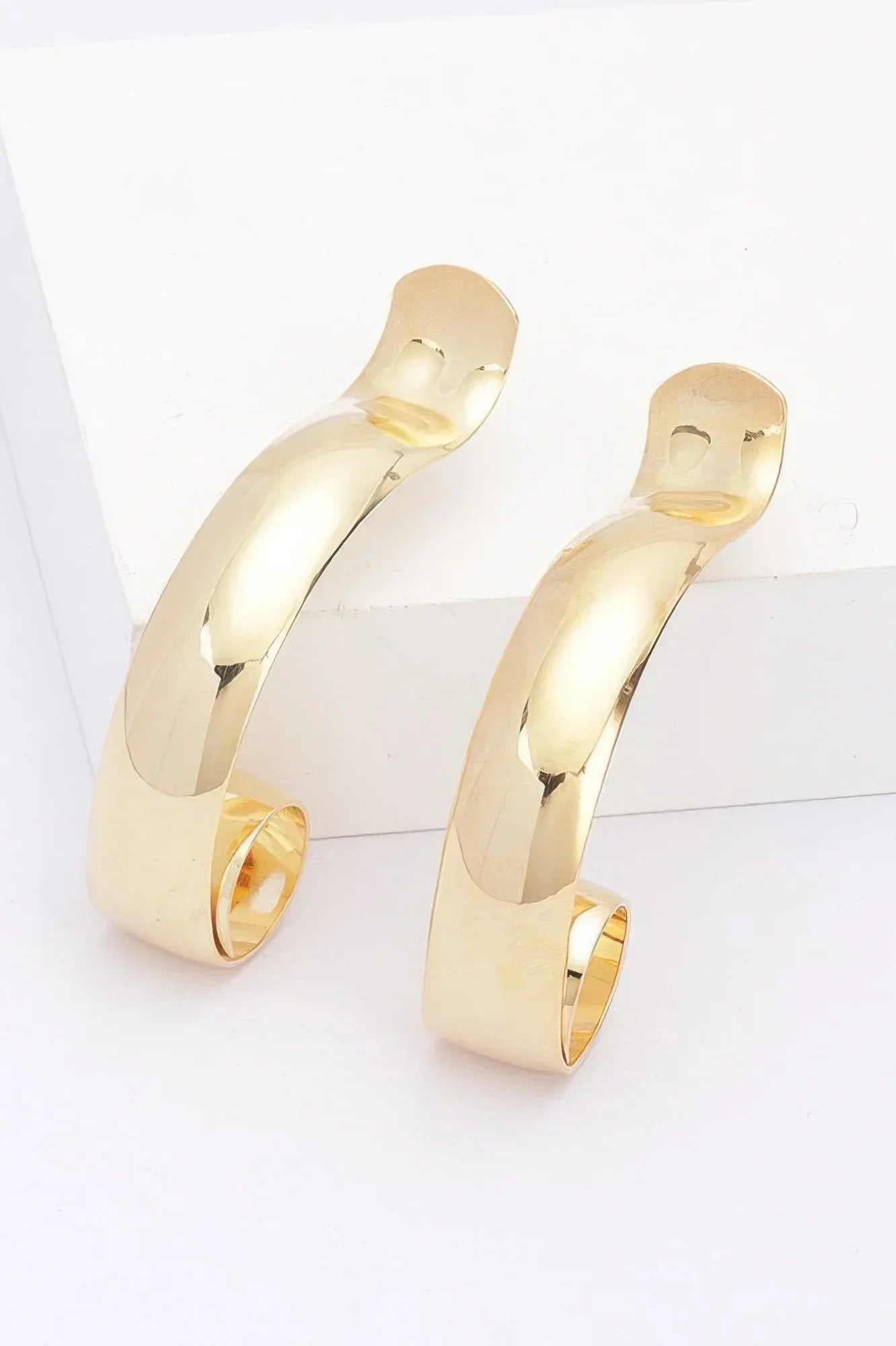 Metal Hoop Earrings | Mixtshop LLC Main image