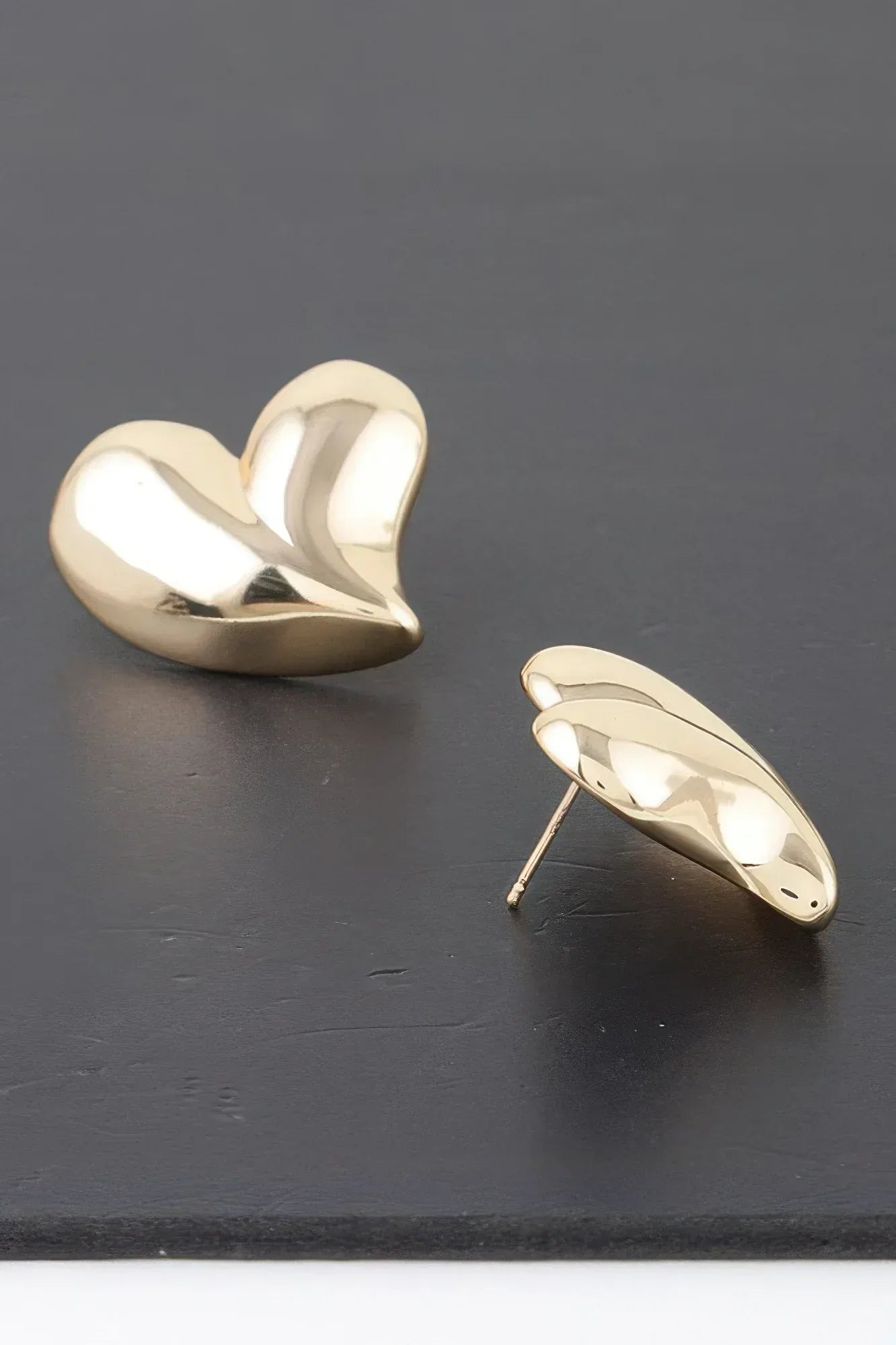 Shiny Twin Hearts Earrings Secondary image