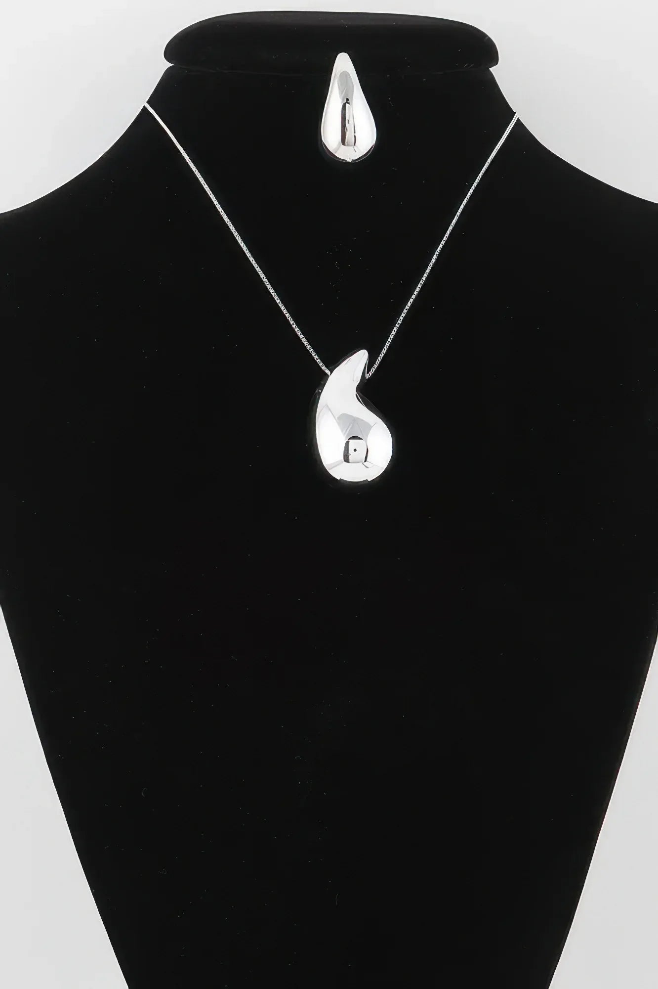 Shiny Teardrop Necklace Set | Mixtshop LLC