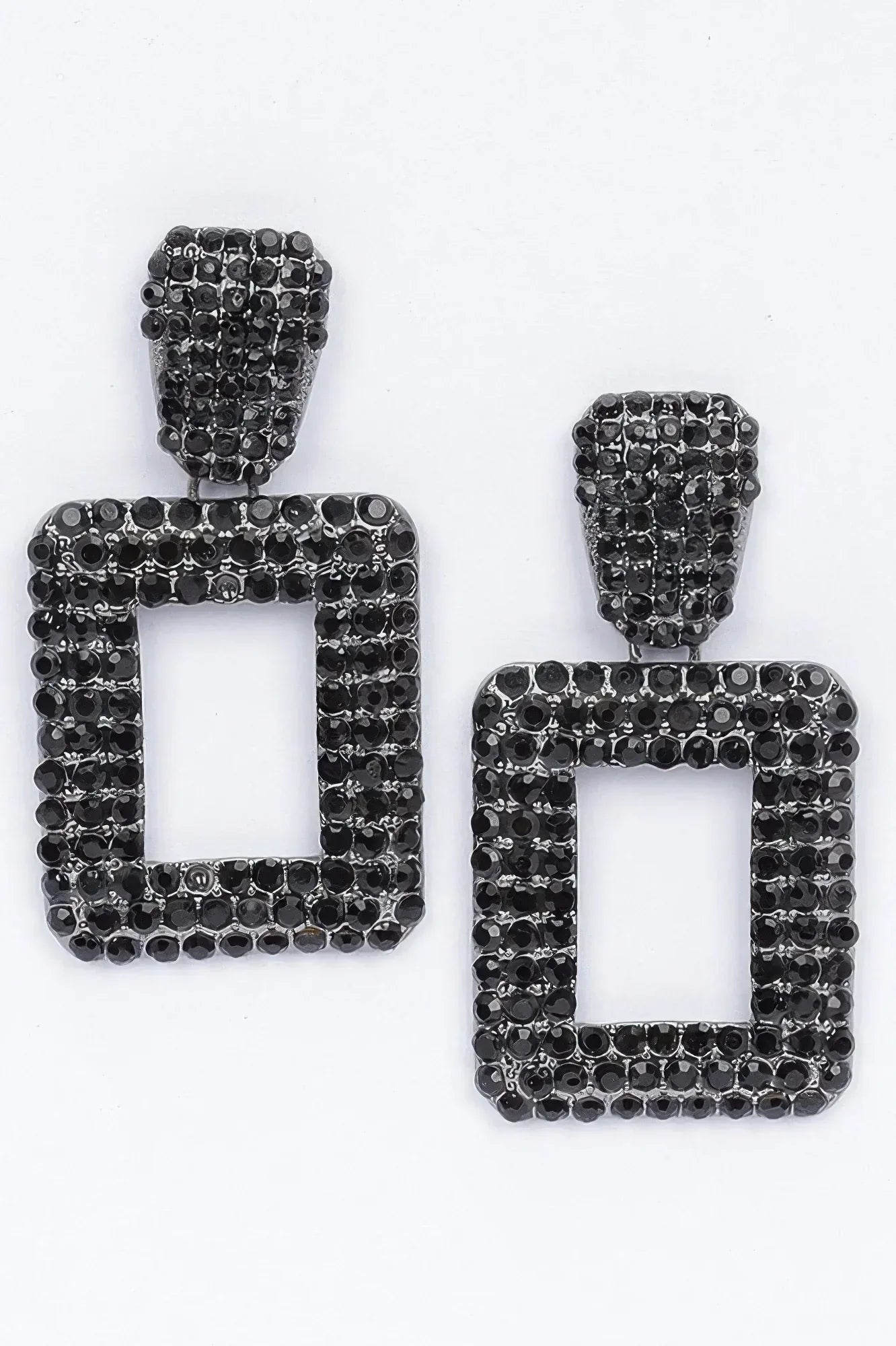 Rectangular Chain Drop Earrings Secondary image