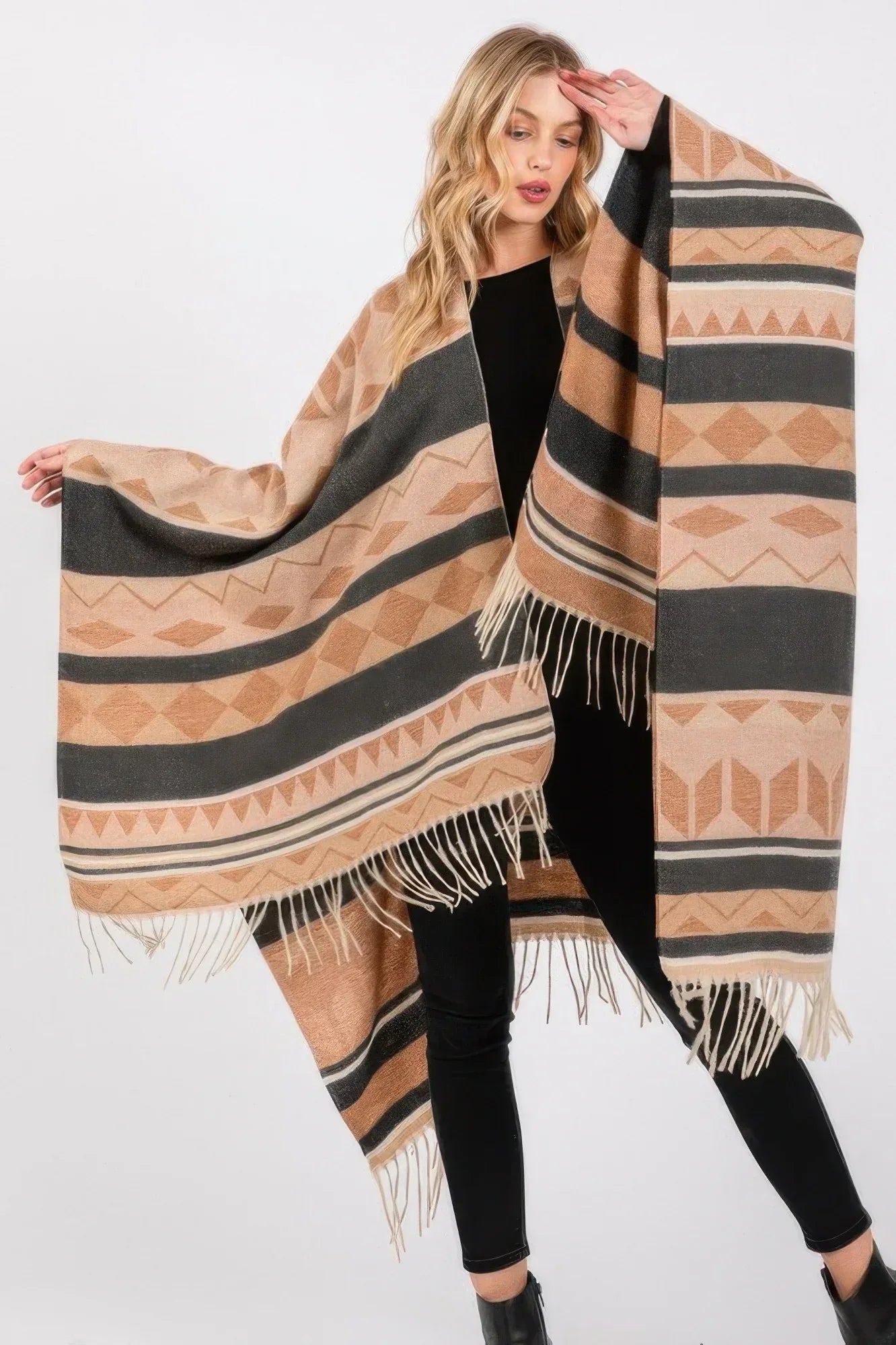 Aztec Pattern Fringe Ruana Secondary image