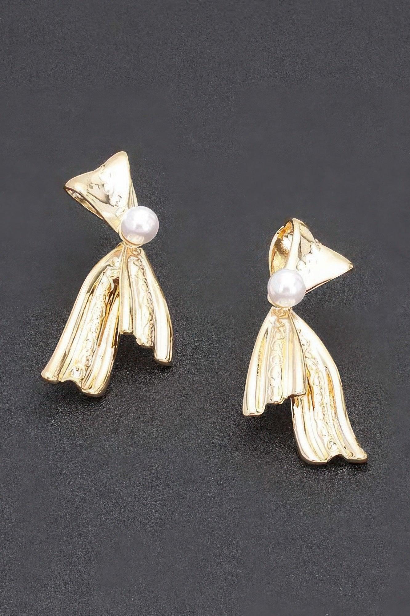 Metal Vintage Stud Earring | Mixtshop LLC Main image