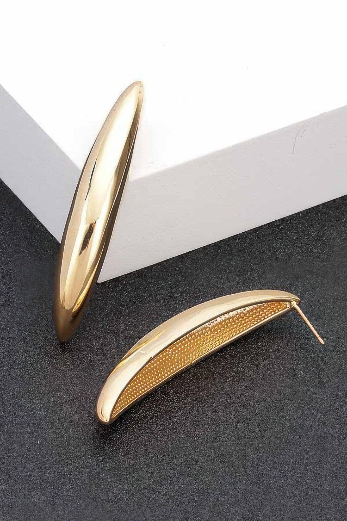 Metal Vintage Stud Earring | Mixtshop LLC Main image