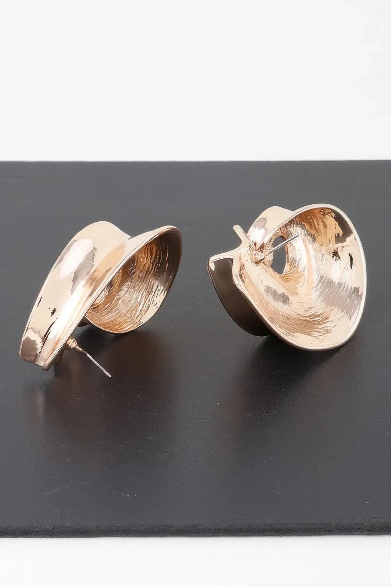 Dazzling Conch Shell Earrings | Mixtshop LLC