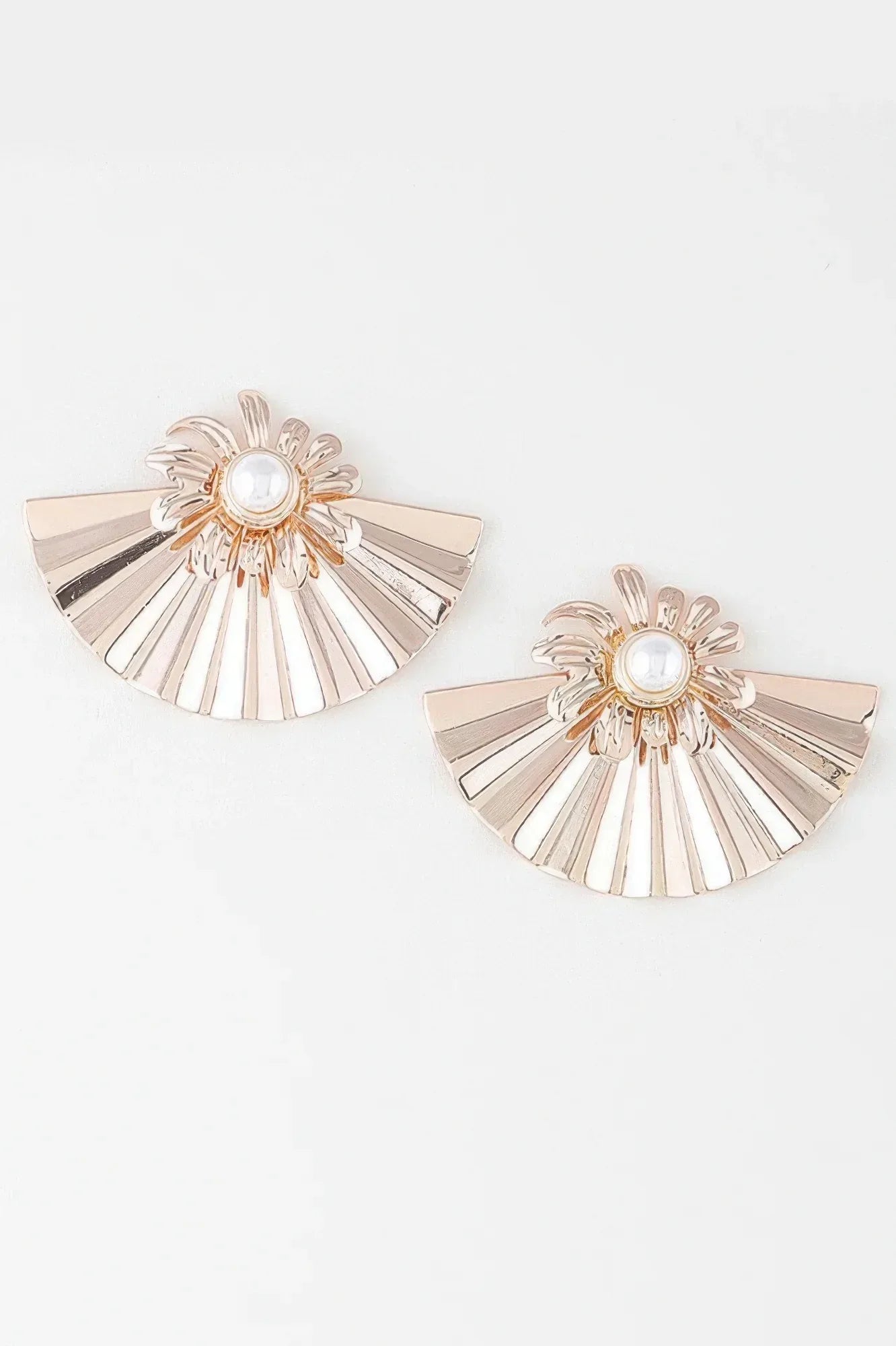 Pearl Fan-shaped Earrings | Mixtshop LLC Main image