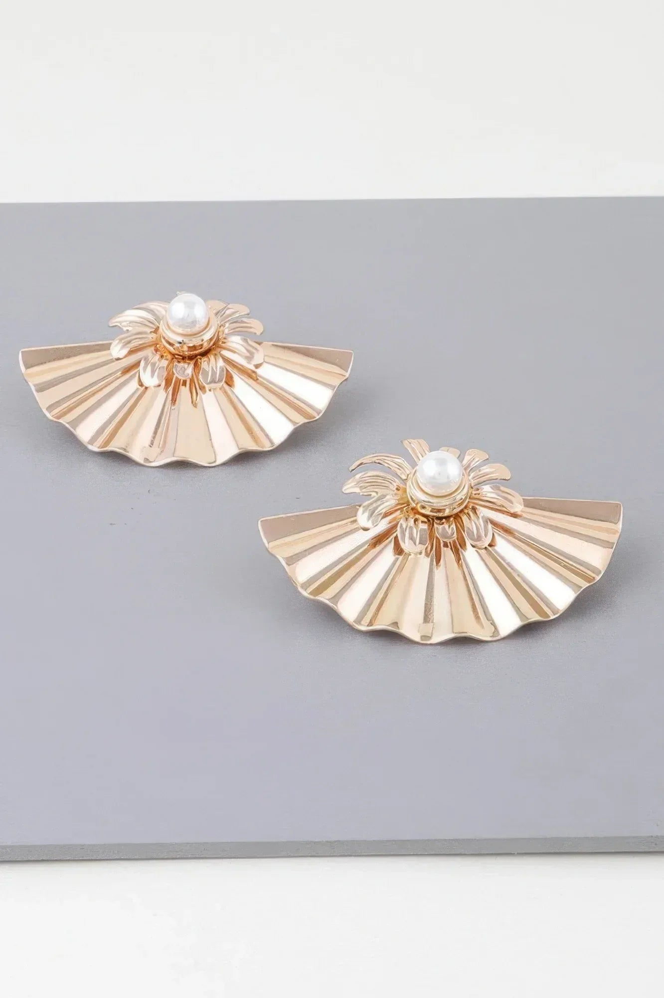 Pearl Fan-shaped Earrings | Mixtshop LLC
