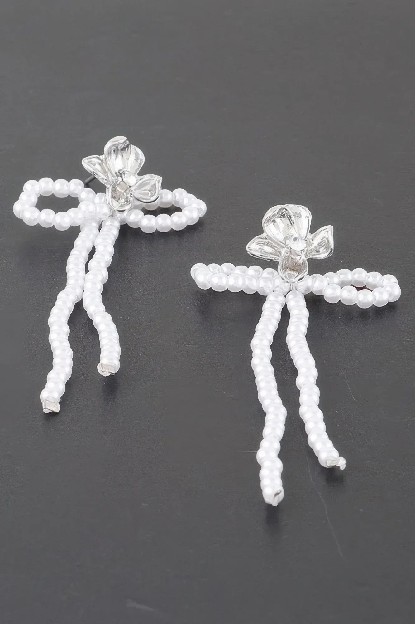 Delicateshiny Bejeweled Flower Pearlribbonearrings | Mixtshop LLC