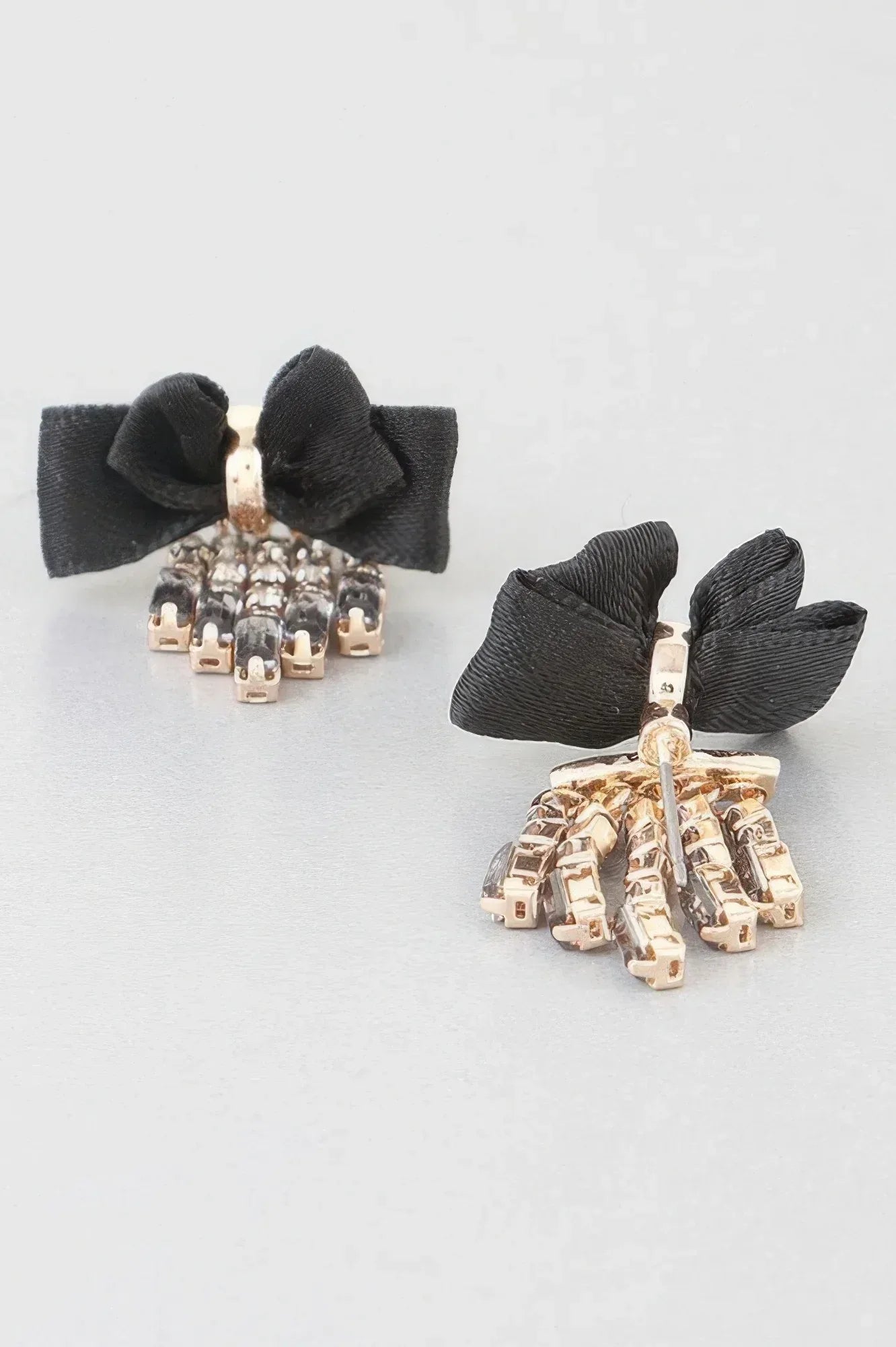 Shiny Rhinestone Curtain Drop Ribbon Stud Earrings Secondary image