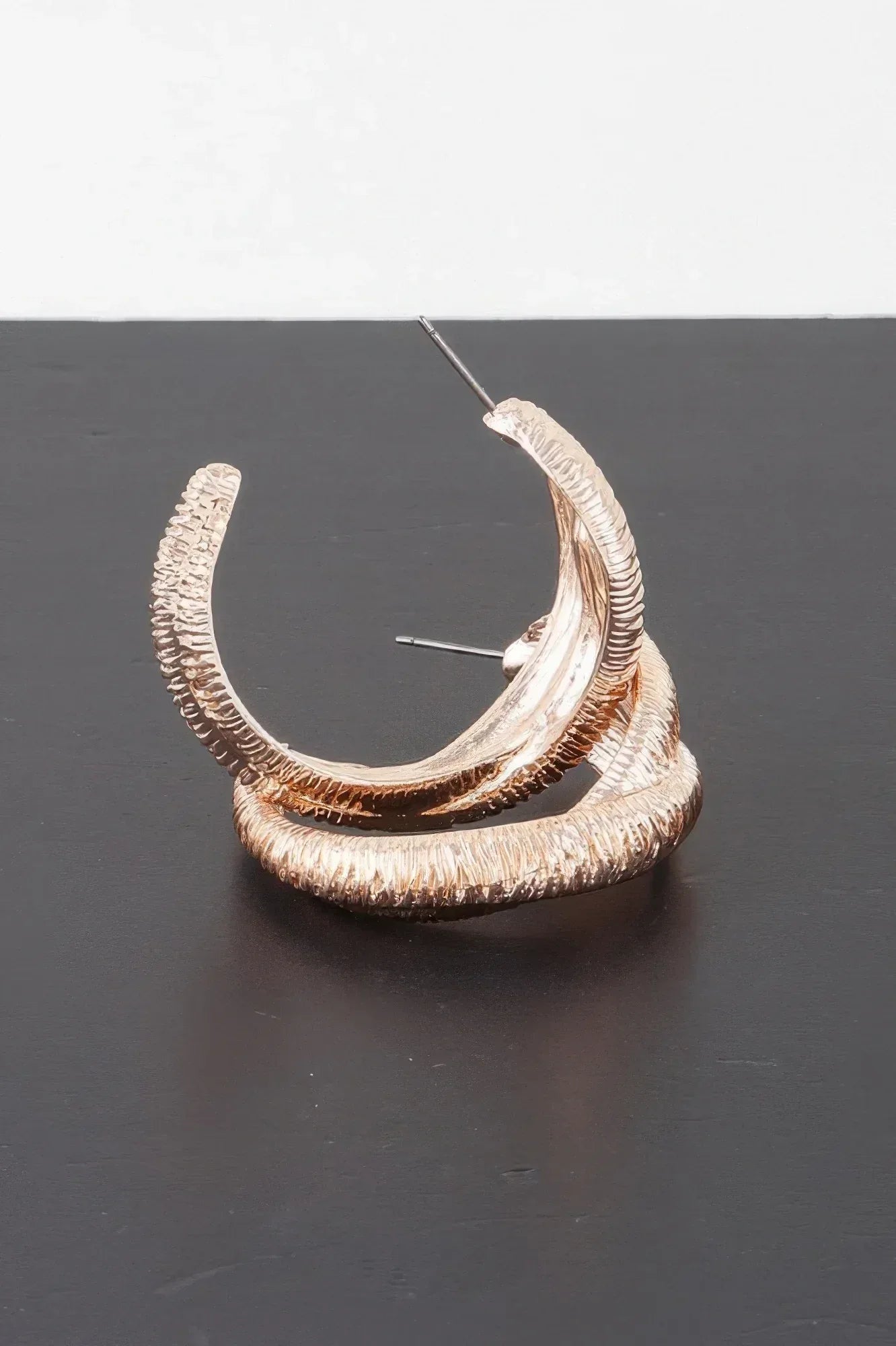 Ribbed Intertwined Hoop Earrings | Mixtshop LLC