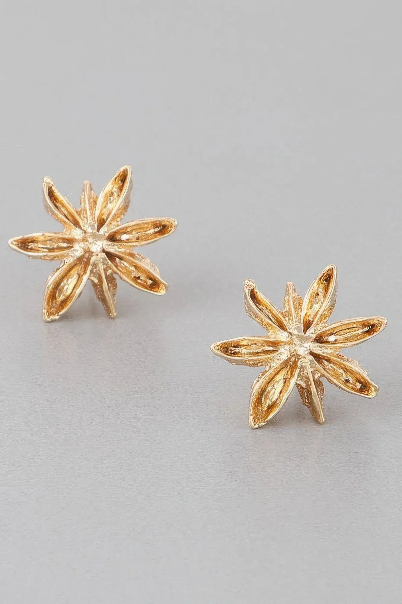 Spice Flower Stud Earrings | Mixtshop LLC Main image