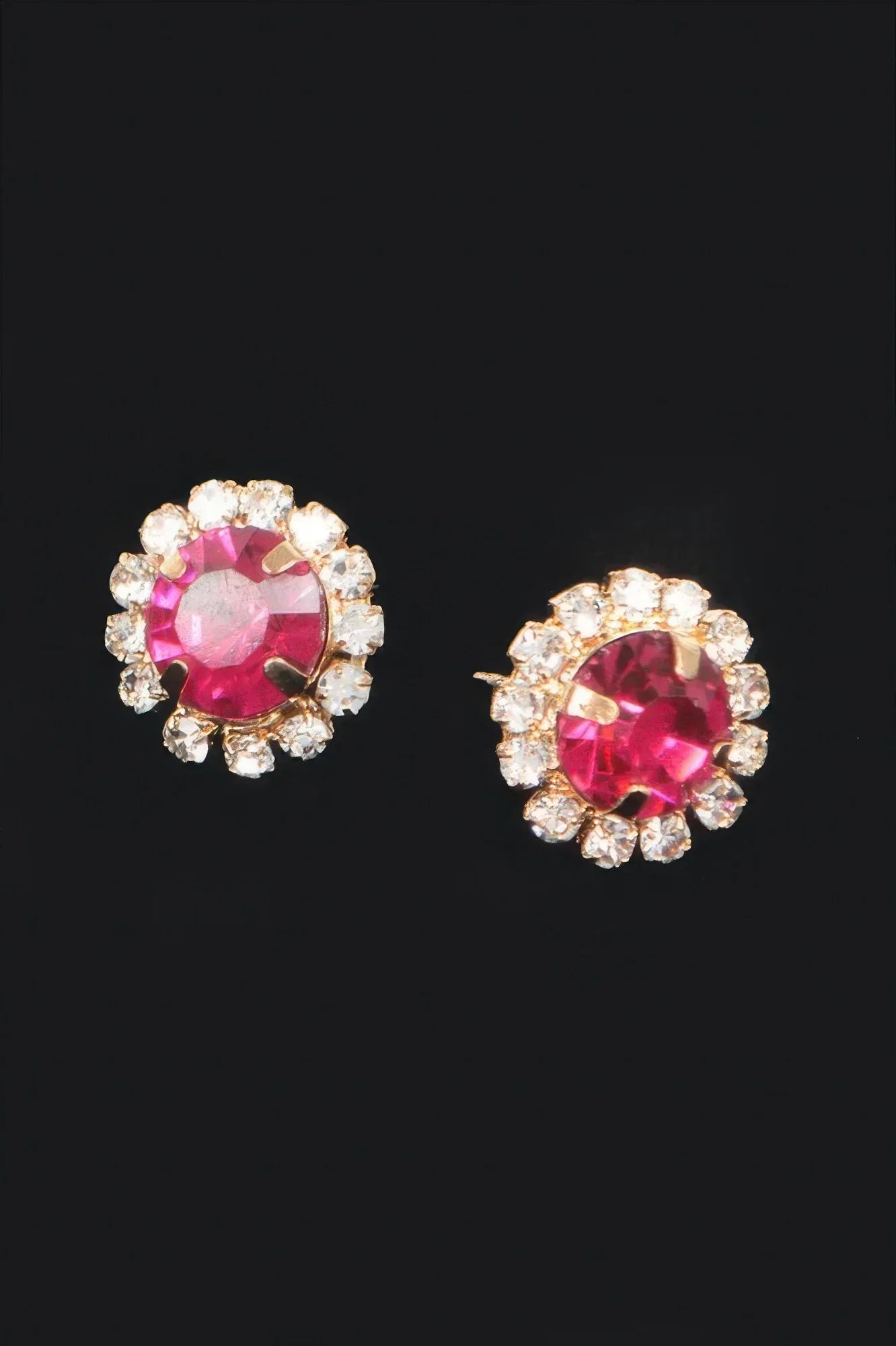 Stone Stud Earring | Mixtshop LLC Main image