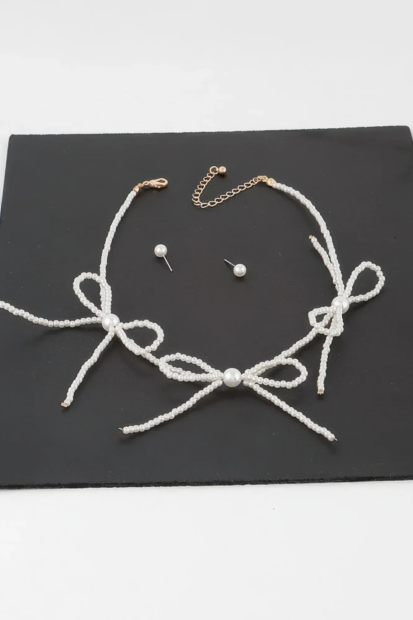 Triple Pearl Ribbon Necklace | Mixtshop LLC