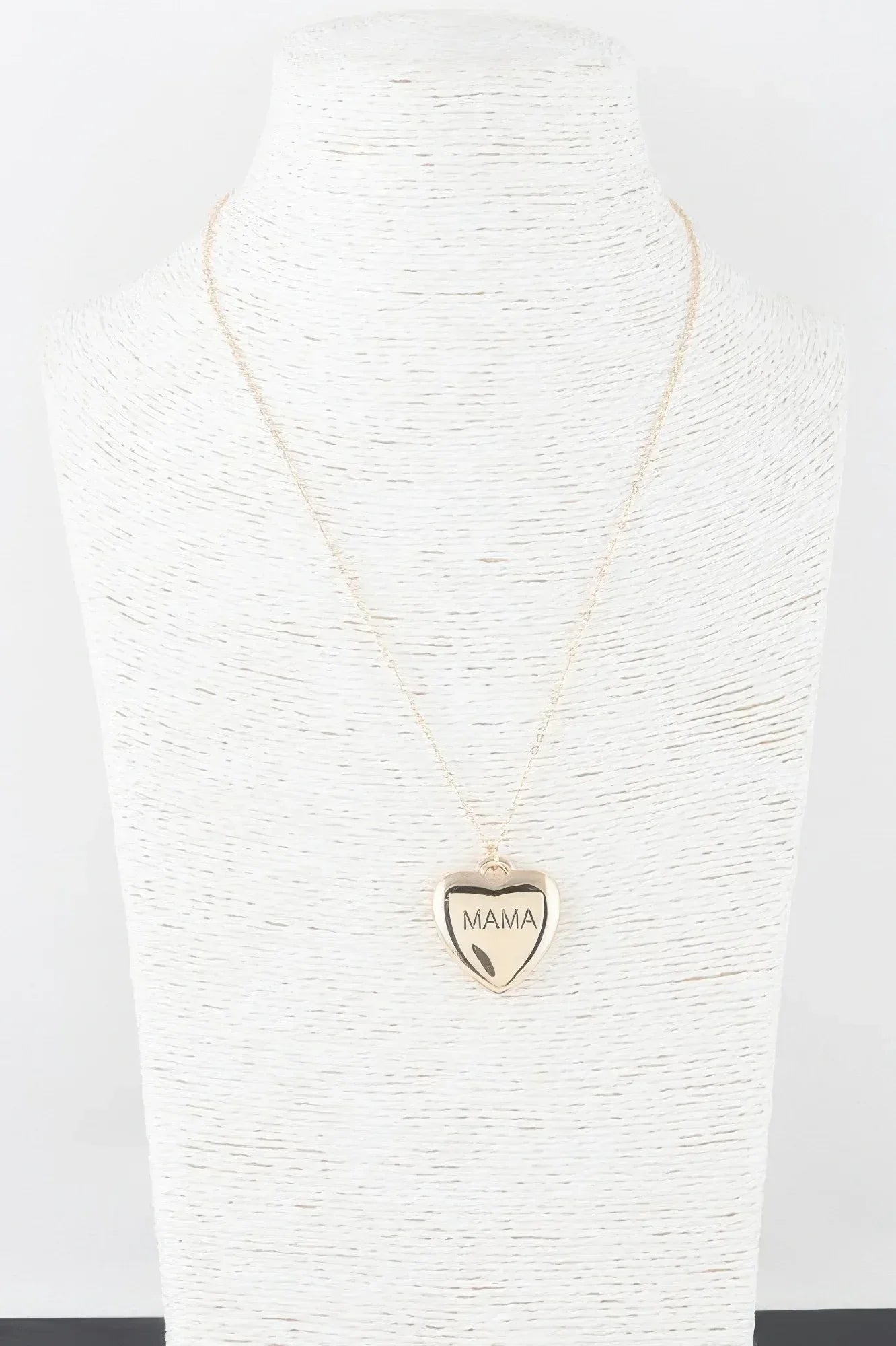 Mama Heart Pendant Necklace | Mixtshop LLC