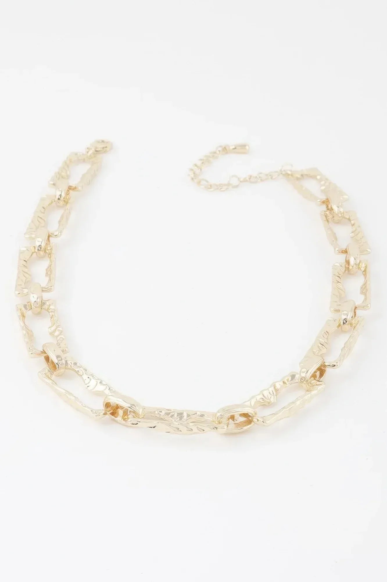 Hammered Link Chain Necklace Secondary image