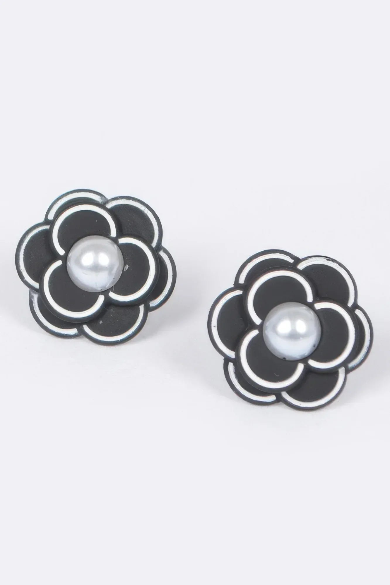 Faux Pearl Acrylic Flower Earring | Mixtshop LLC
