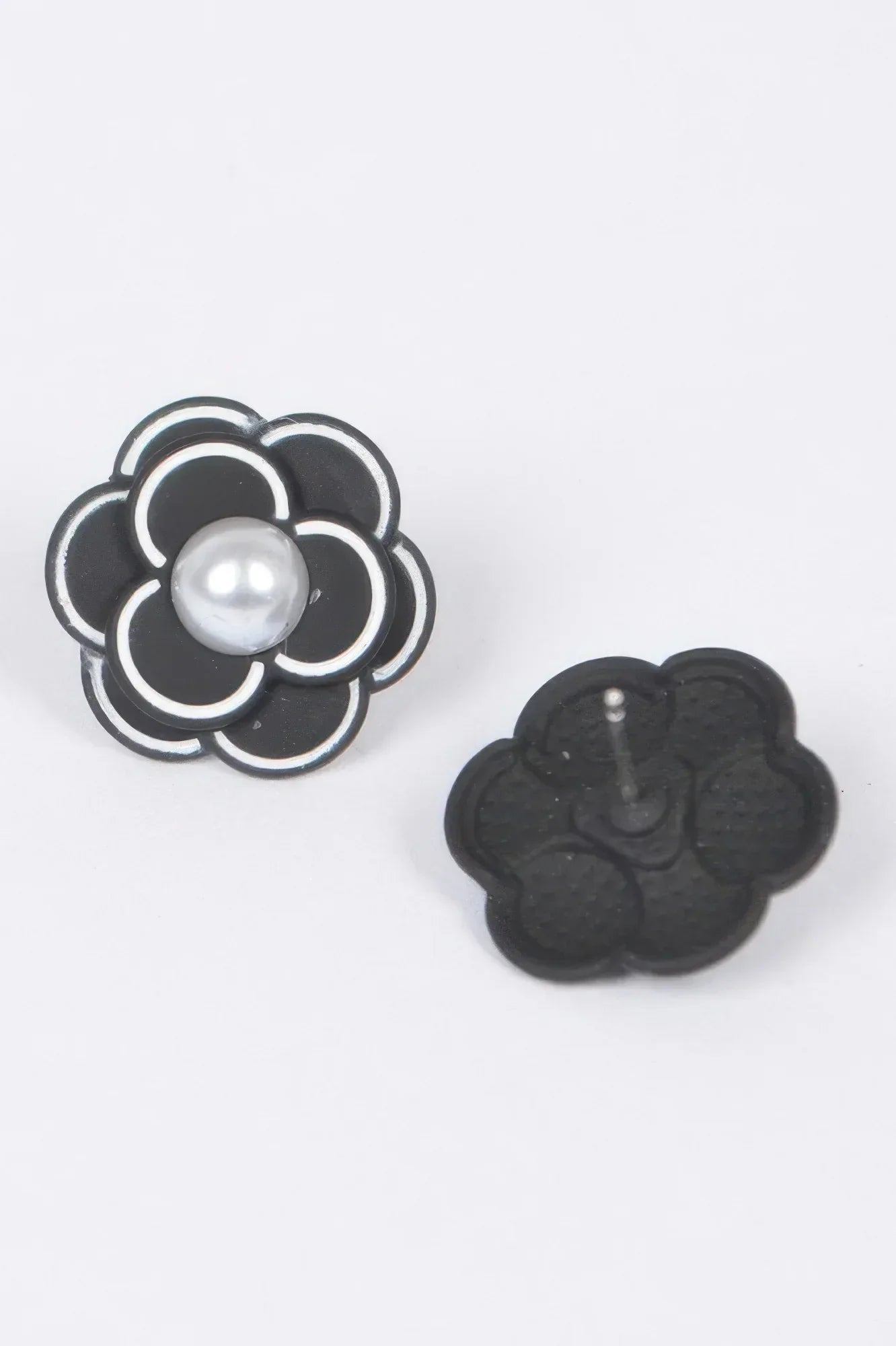 Faux Pearl Acrylic Flower Earring | Mixtshop LLC
