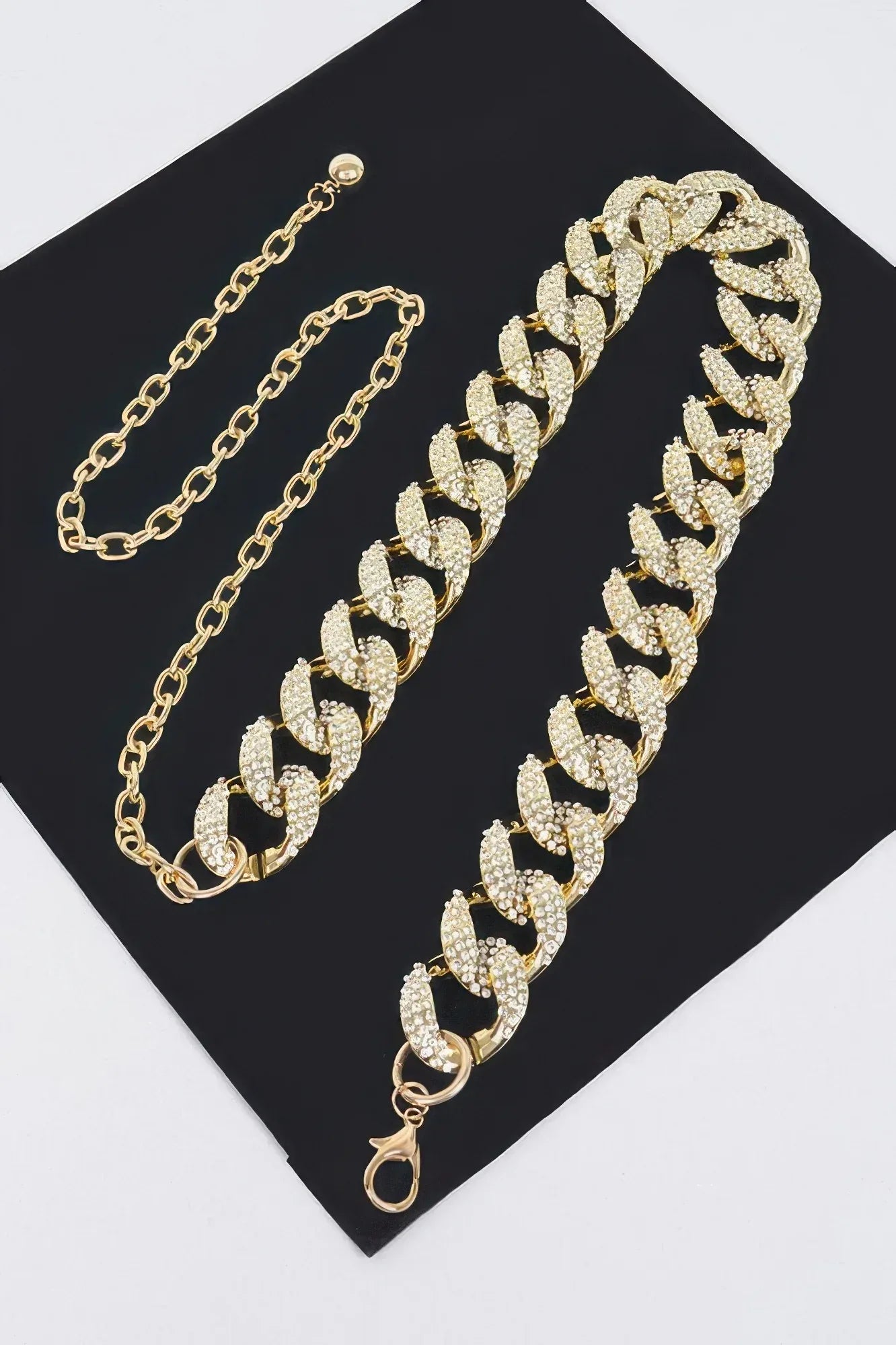 Rhinestone Oversized Chain Belt Secondary image