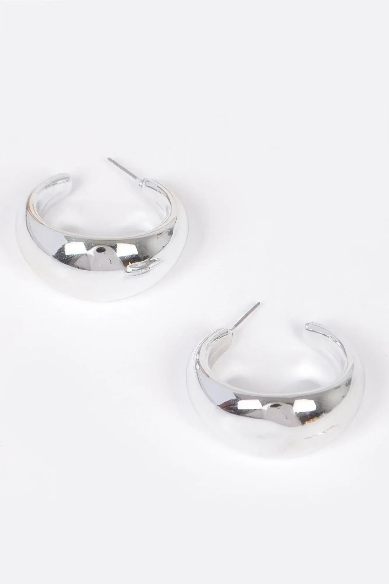 Ccb Hoop Earring | Mixtshop LLC Main image
