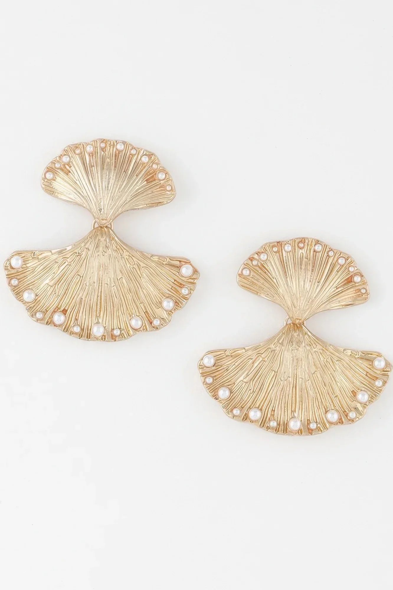 Double Pearl Clam Earrings | Mixtshop LLC Main image