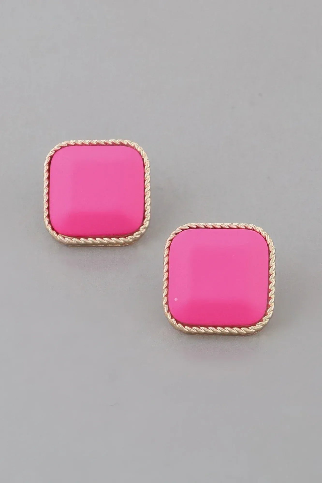 Antique Twisted Cubic Earrings Secondary image