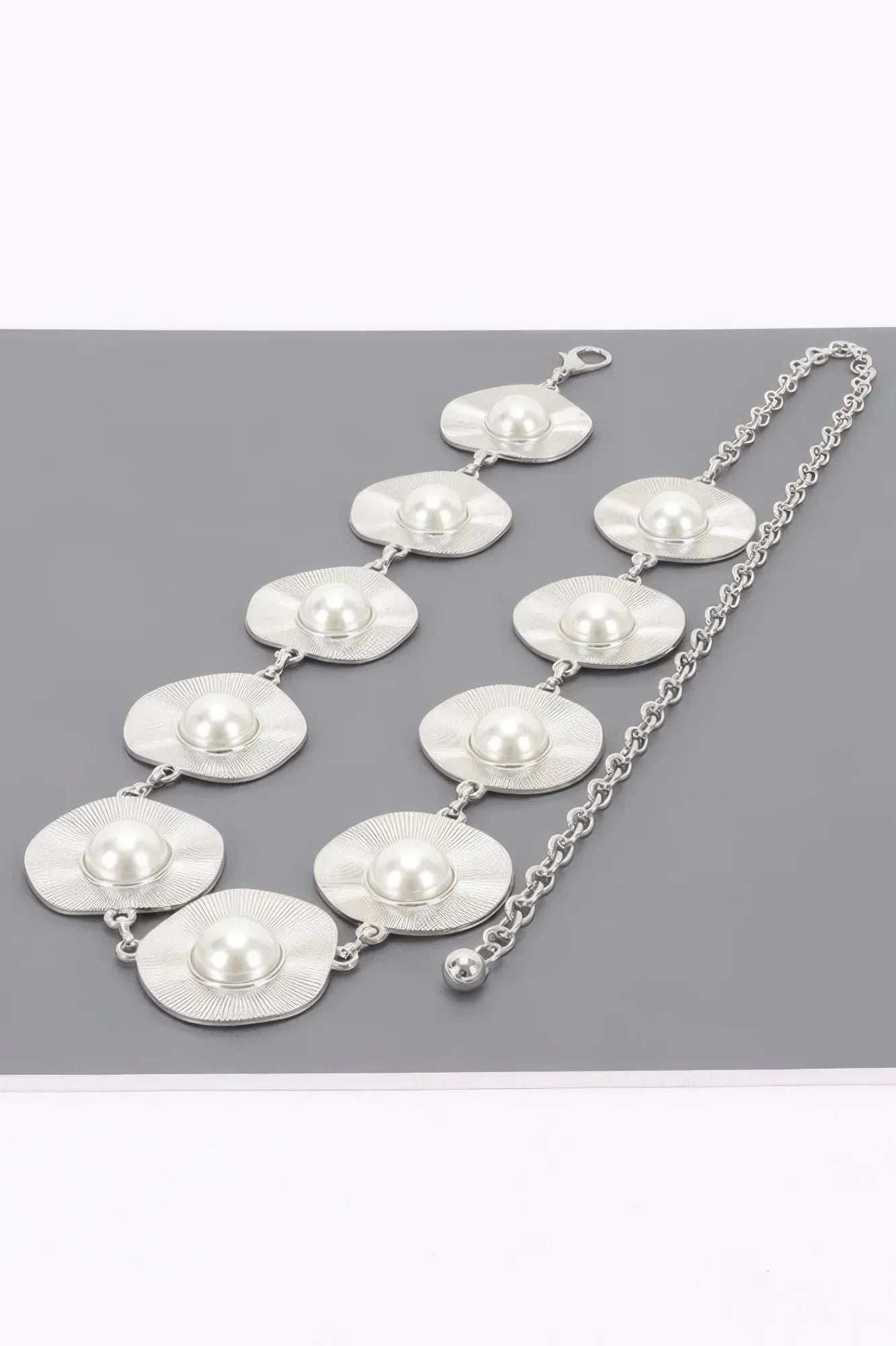 Pearl Accent Disc Chain Belt Secondary image
