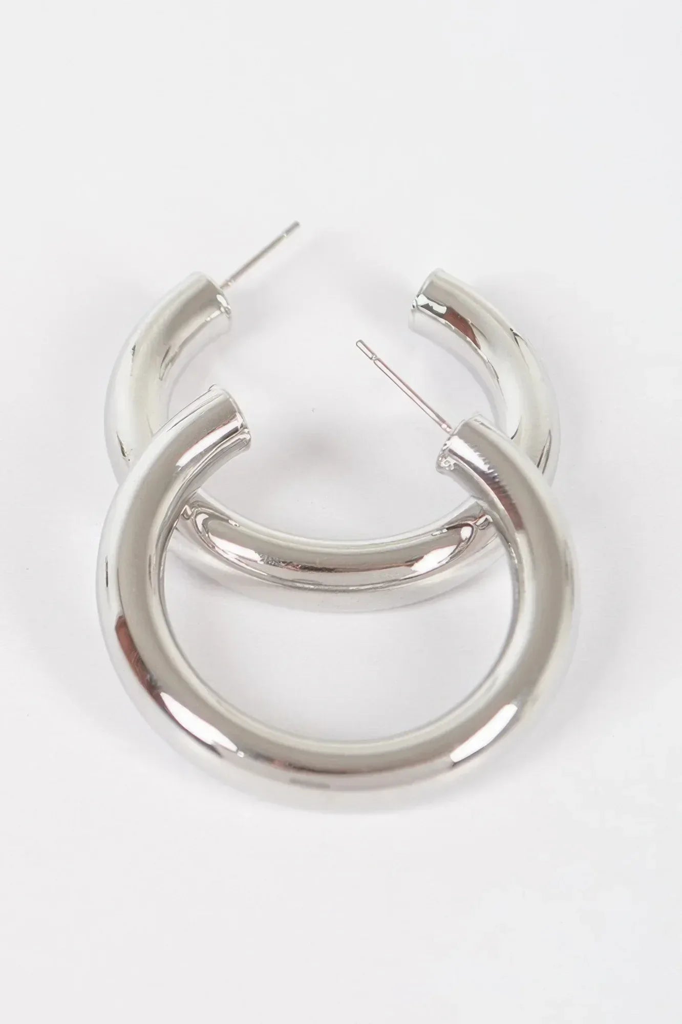 4cm Metal Pipe Hoop Earring | Mixtshop LLC