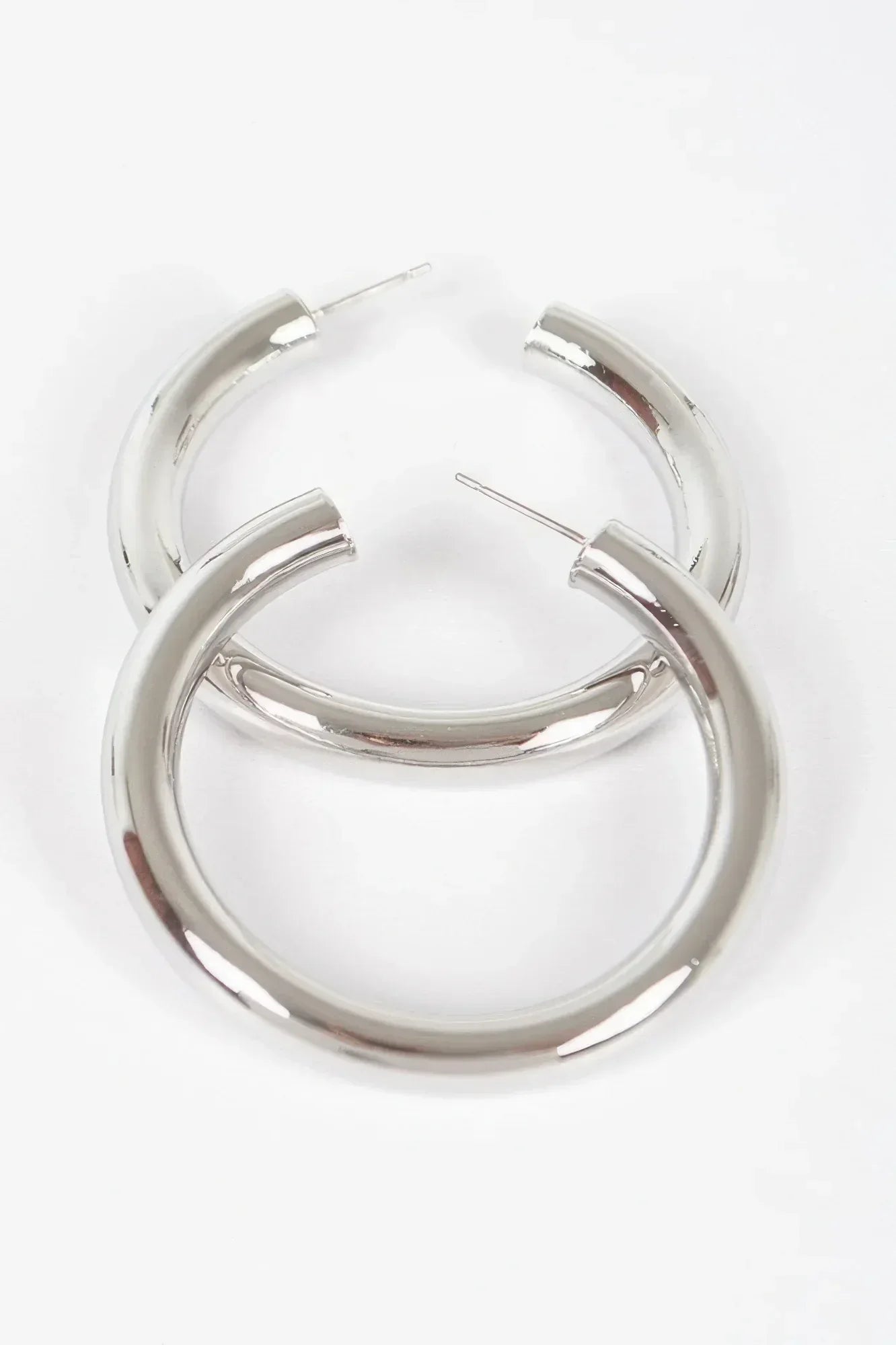 5cm Metal Pipe Earring | Mixtshop LLC Main image