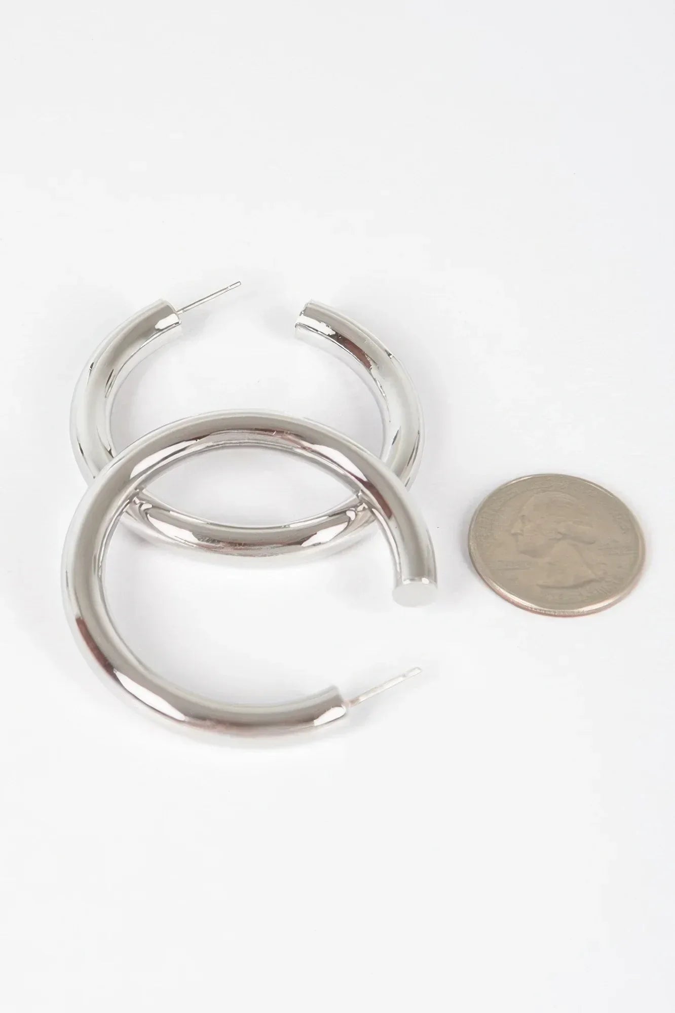 5cm Metal Pipe Earring Secondary image