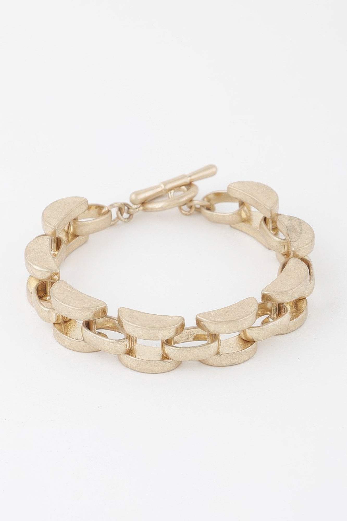 Arch Link Chain Bracelet Secondary image