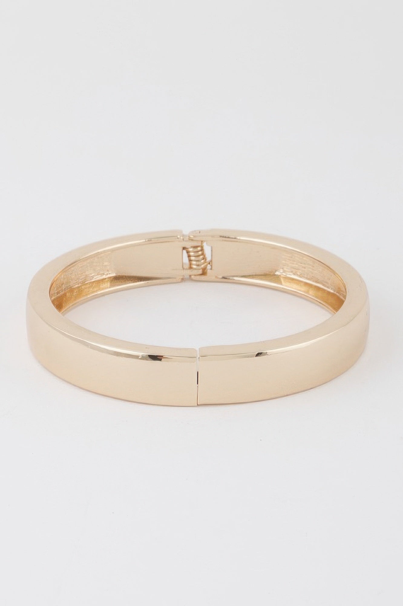Solid Clip Cuff Bracelet Secondary image