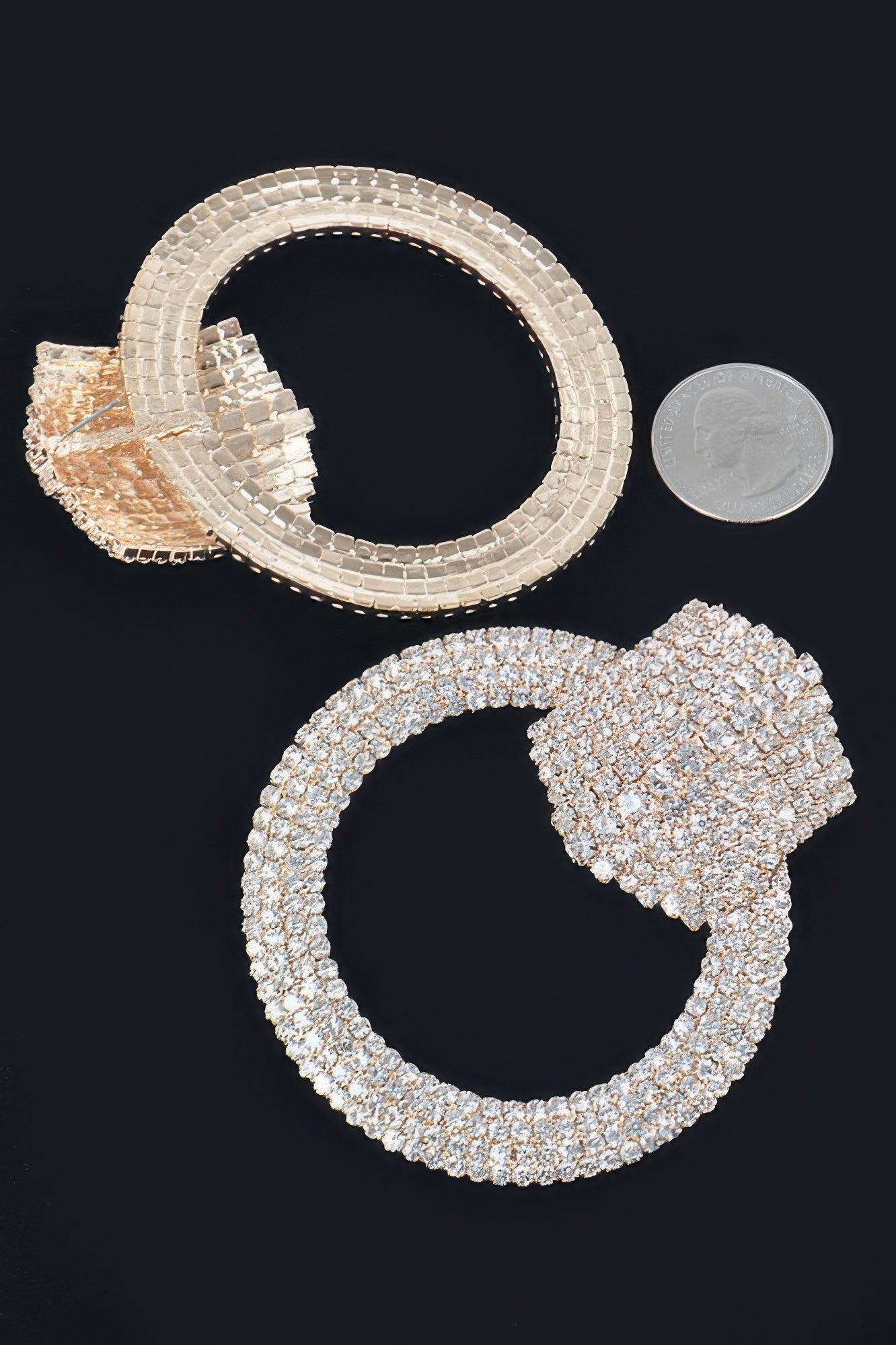 Rhinestone Round Earring Secondary image